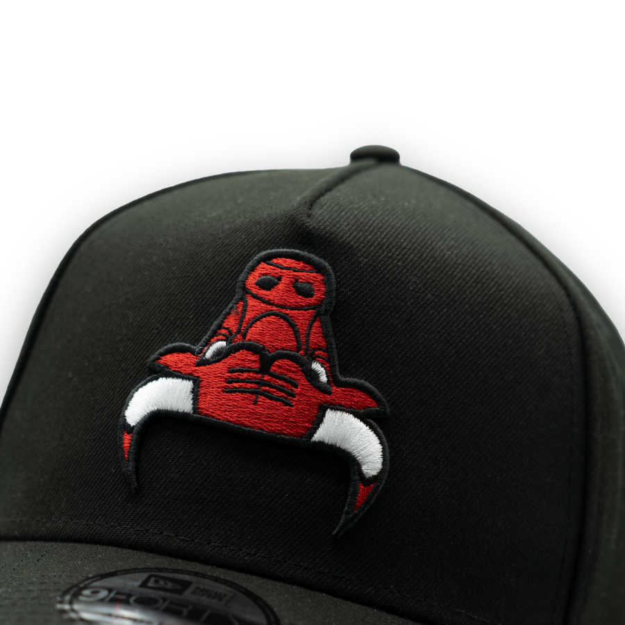 Chicago Bulls Logo Upside Down New Era 9FORTY A-Frame NBA Cap Schwarz StadiumDreams Exclusive - STADIUMDREAMS