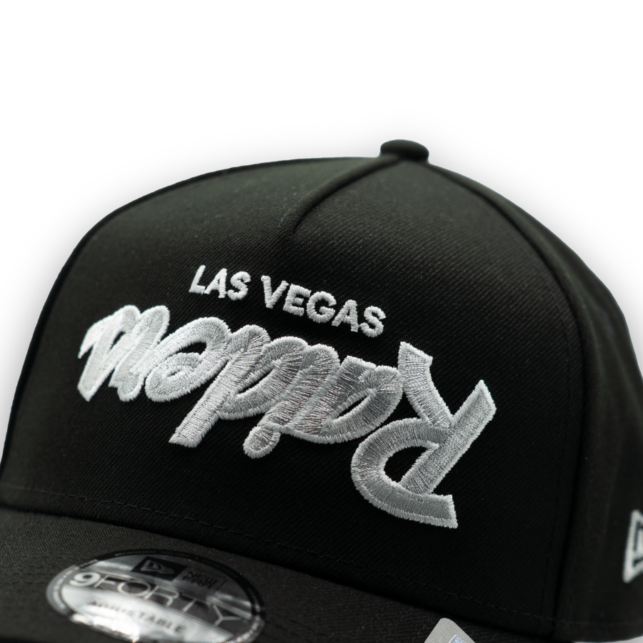 Las Vegas Raiders Upside Down New Era 9FORTY A-Frame NFL Cap Schwarz StadiumDreams Exclusive - STADIUMDREAMS