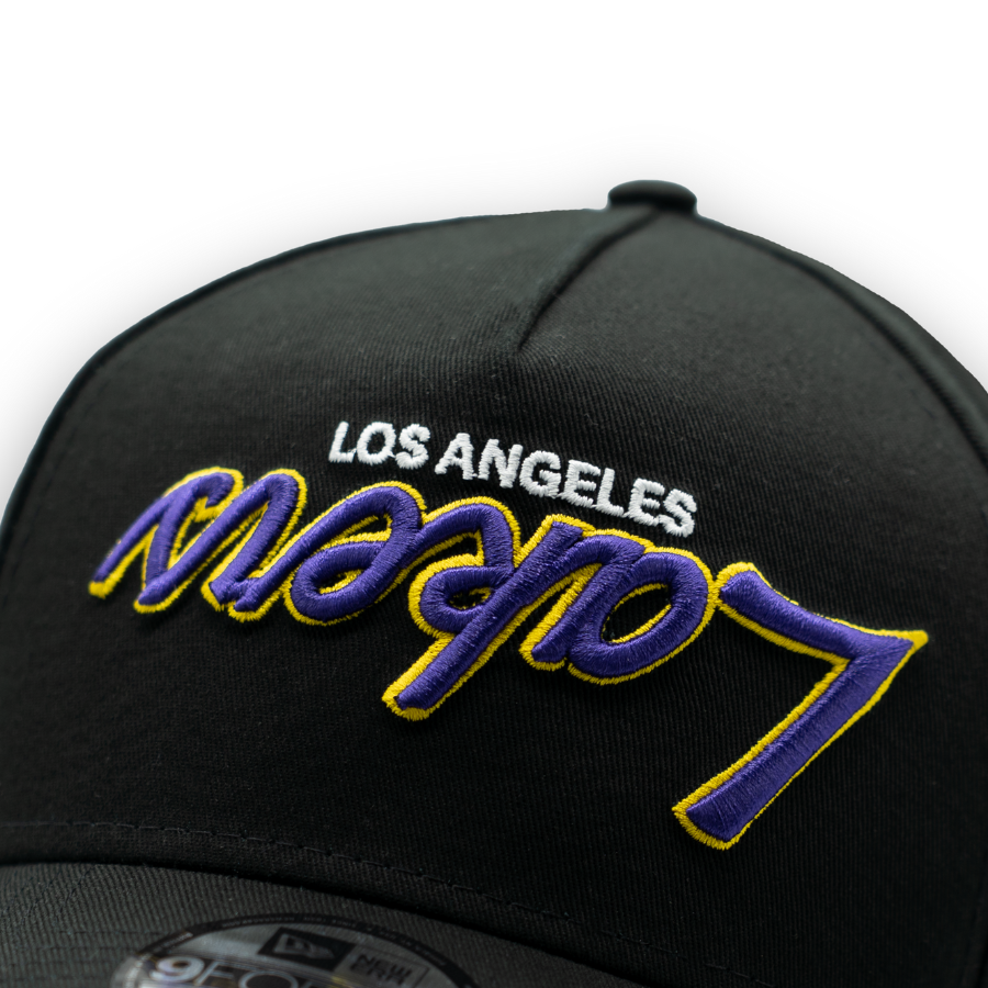 Los Angeles Lakers Upside Down New Era 9FORTY A-Frame NBA Cap Schwarz StadiumDreams Exclusive - STADIUMDREAMS