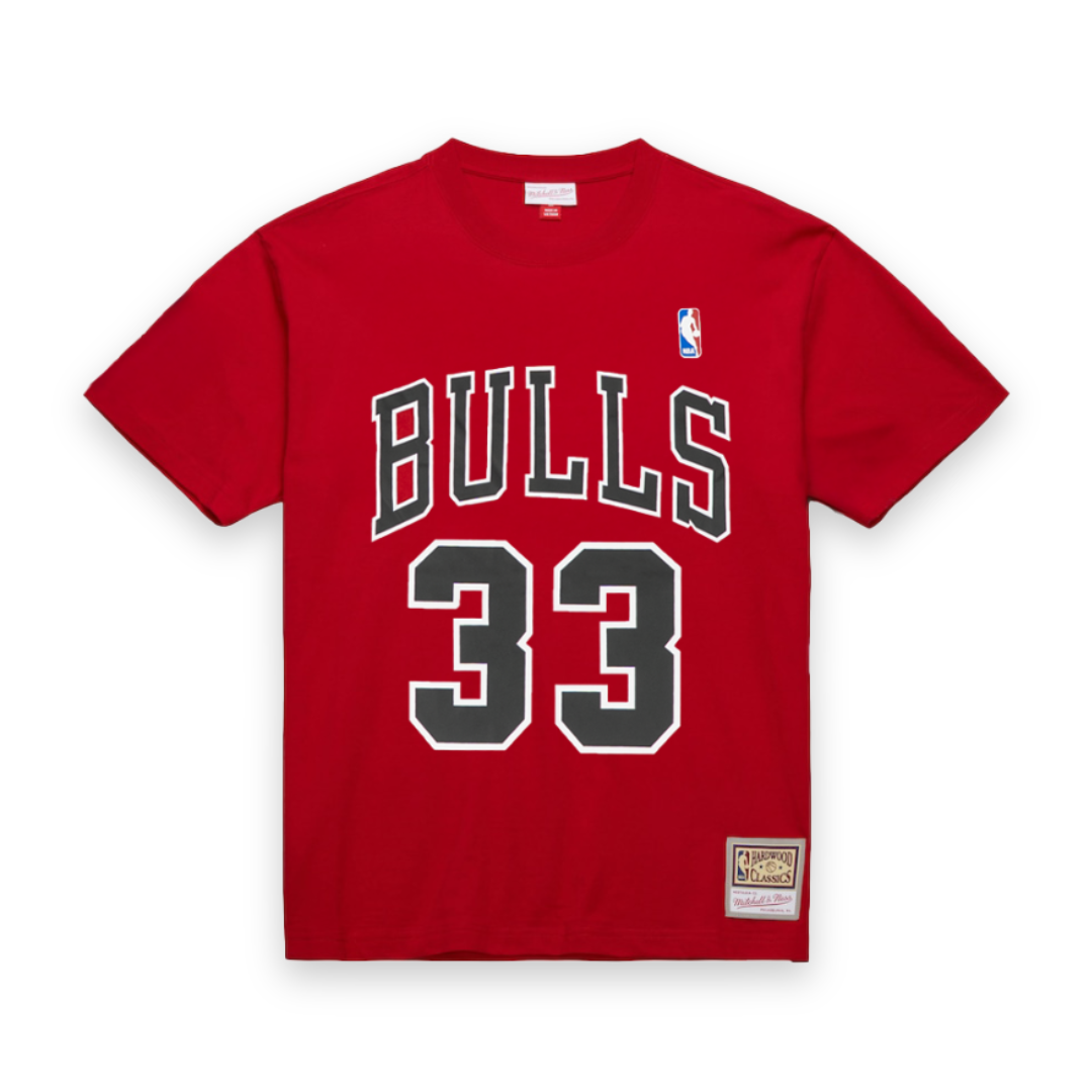 Scottie Pippen #33 Chicago Bulls Mitchell & Ness NBA Name & Number T-Shirt Rot - STADIUMDREAMS