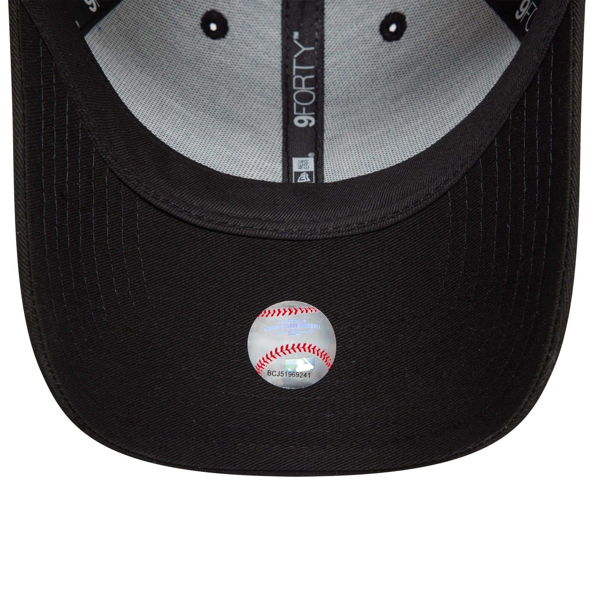 New York Yankees New Era League Essential 9FORTY MLB Cap Schwarz - STADIUMDREAMS
