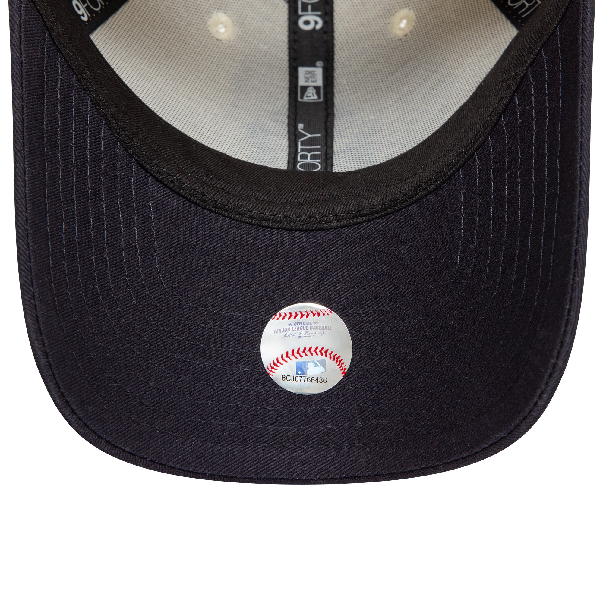 New York Yankees New Era Colour Block 9FORTY MLB Cap Beige - STADIUMDREAMS