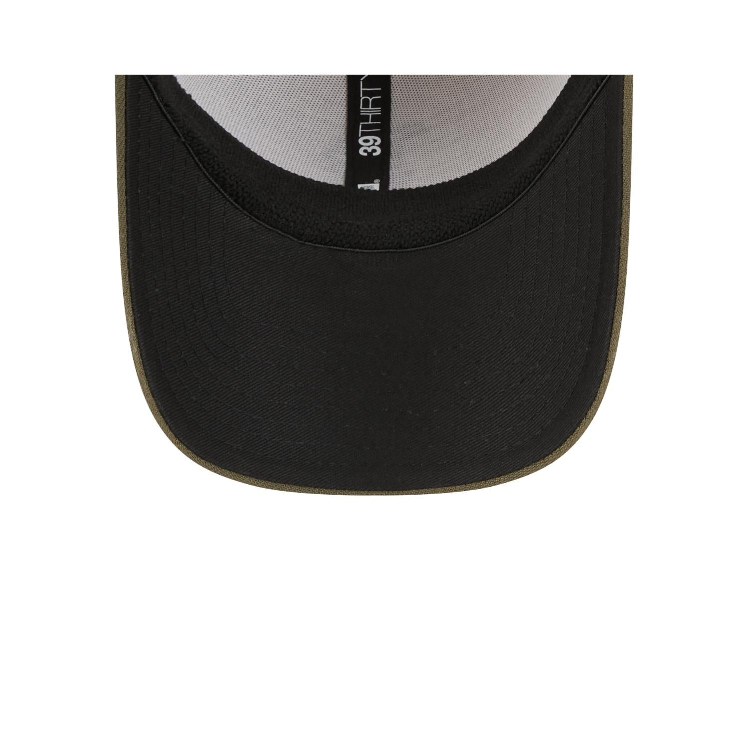 Boston Red Sox 2025 MLB Armed Forces New Era 39THIRTY Flex Cap Beige - STADIUMDREAMS