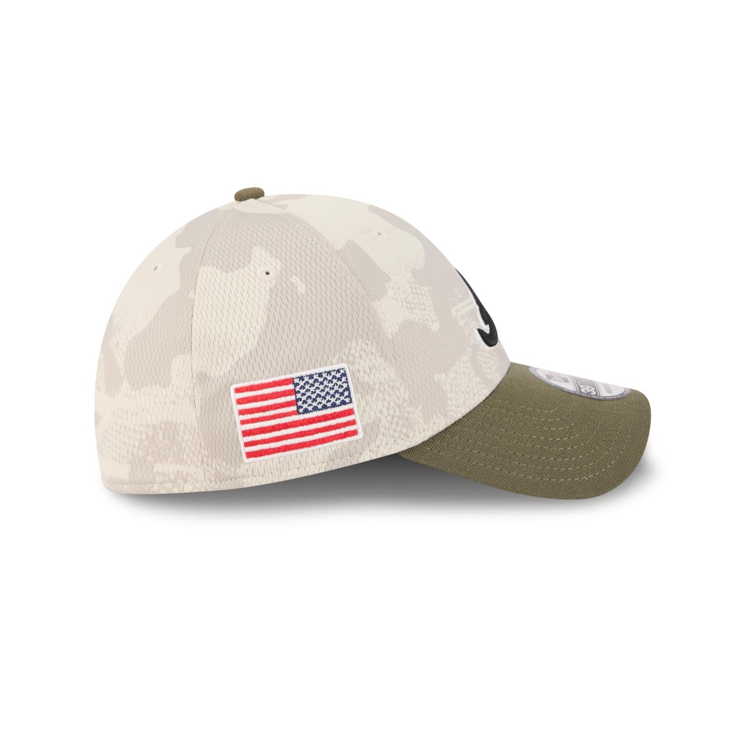 Atlanta Braves 2025 MLB Armed Forces New Era 39THIRTY Flex Cap Beige - STADIUMDREAMS