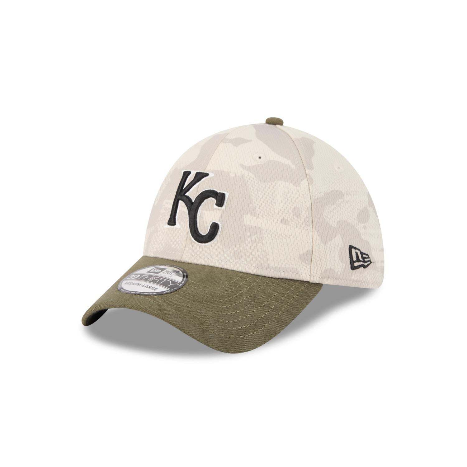 Kansas City Royals 2025 MLB Armed Forces New Era 39THIRTY Flex Cap Beige - STADIUMDREAMS