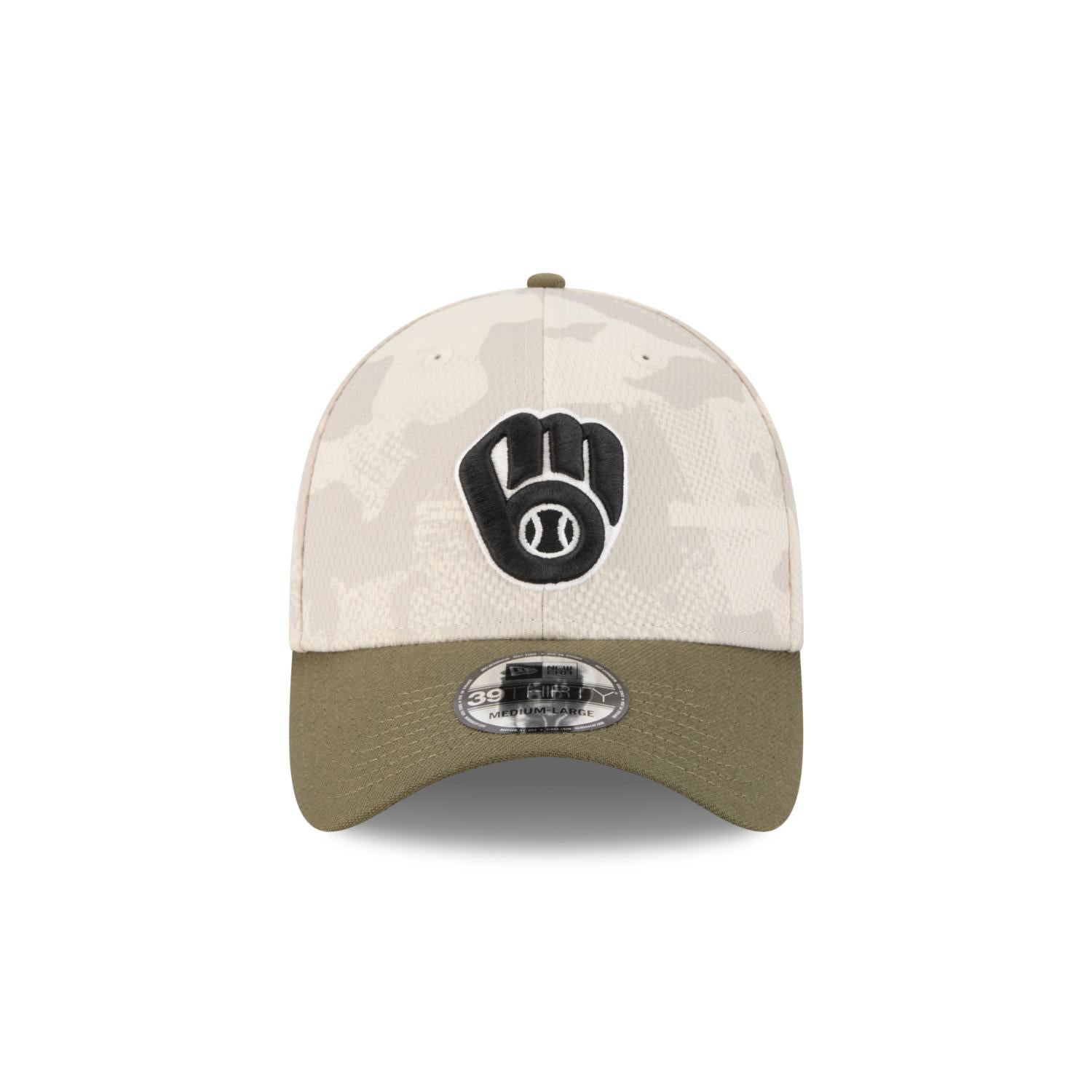 Milwaukee Brewers 2025 MLB Armed Forces New Era 39THIRTY Flex Cap Beige - STADIUMDREAMS