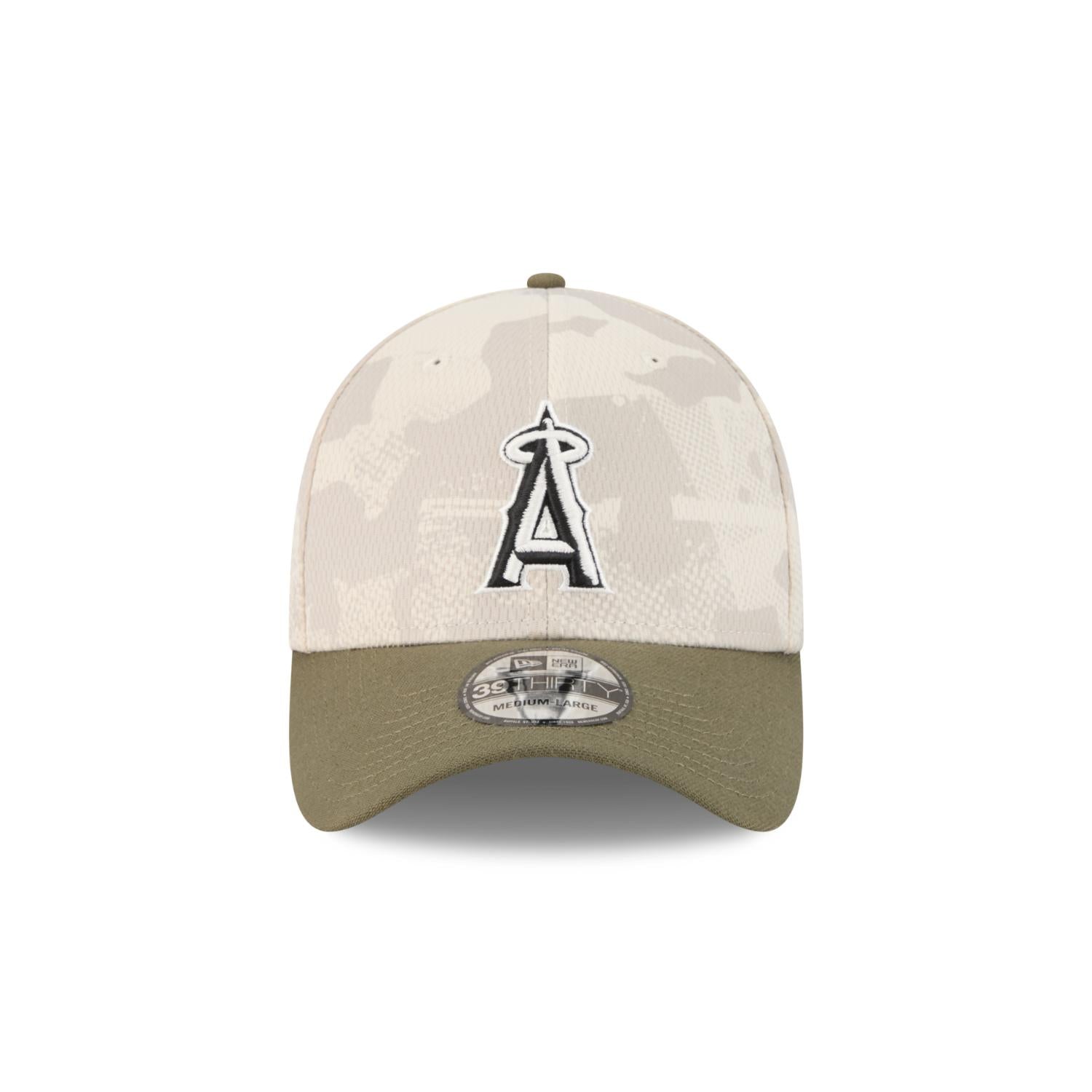 Los Angeles Angels 2025 MLB Armed Forces New Era 39THIRTY Flex Cap Beige - STADIUMDREAMS
