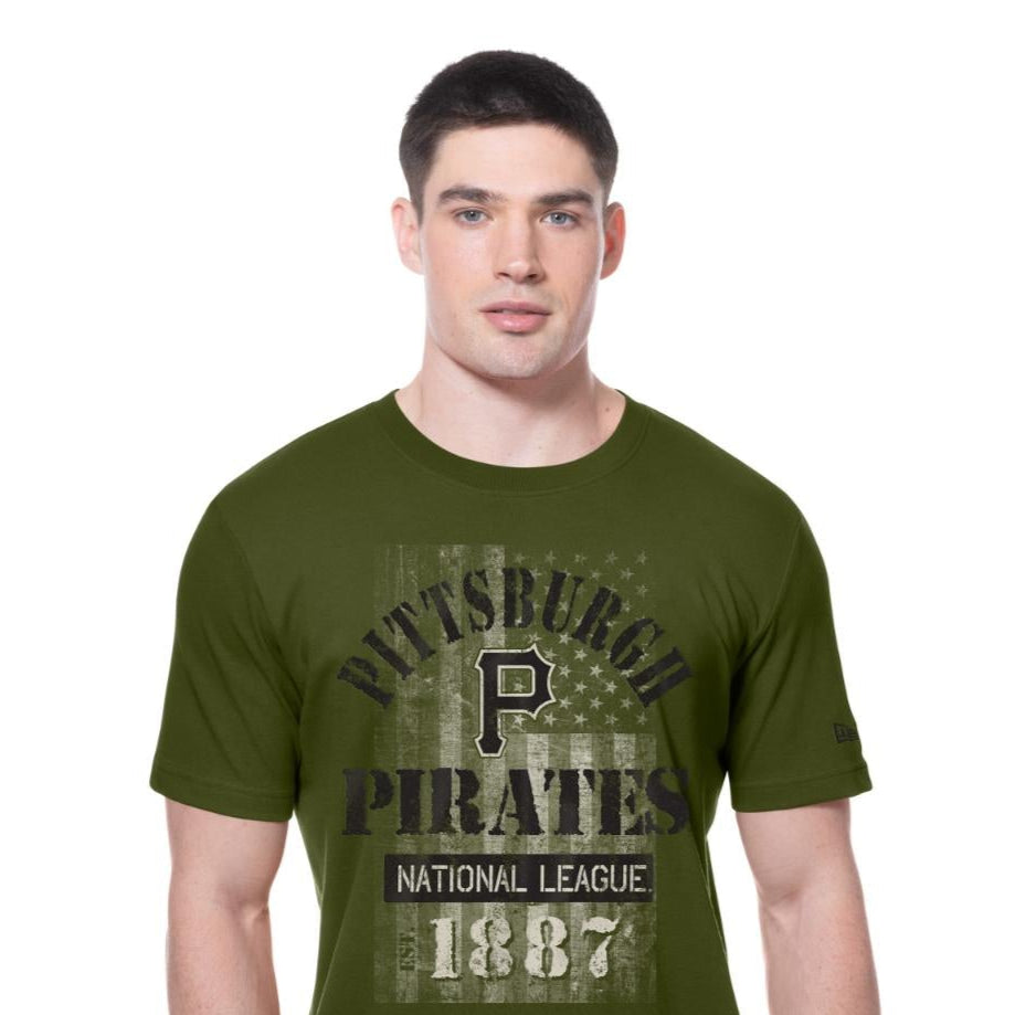 Pittsburgh Pirates New Era MLB 2025 Armed Forces T-Shirt Olivegrün