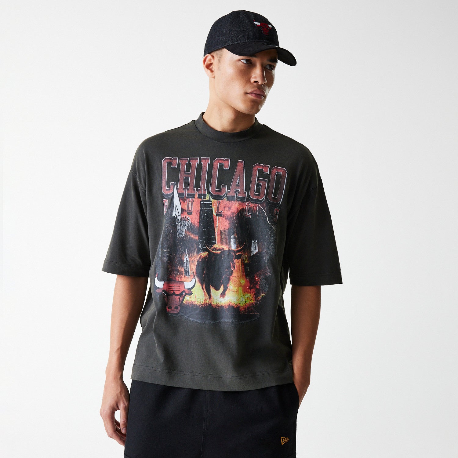 Chicago Bulls New Era Oversized Retro Print NBA T-Shirt Grau - STADIUMDREAMS