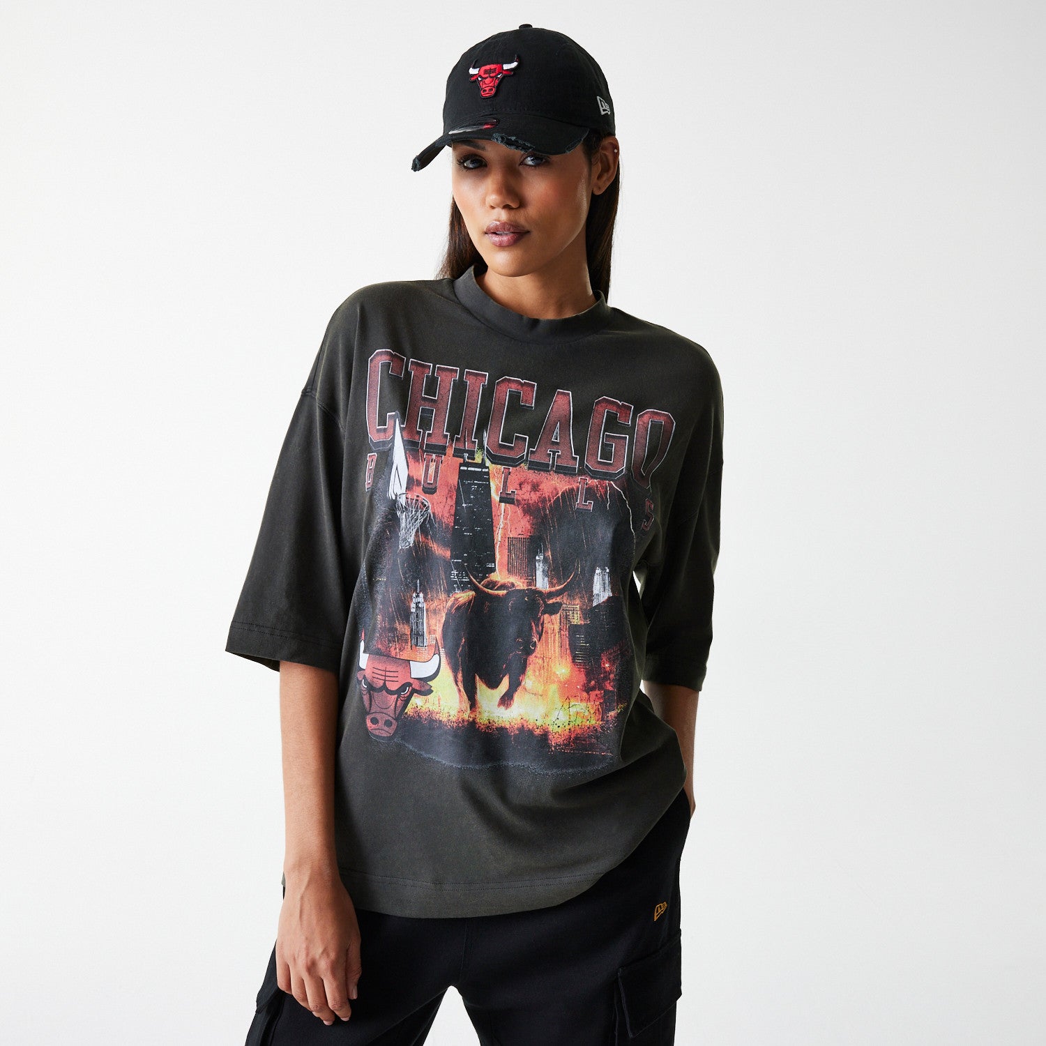 Chicago Bulls New Era Oversized Retro Print NBA T-Shirt Grau - STADIUMDREAMS