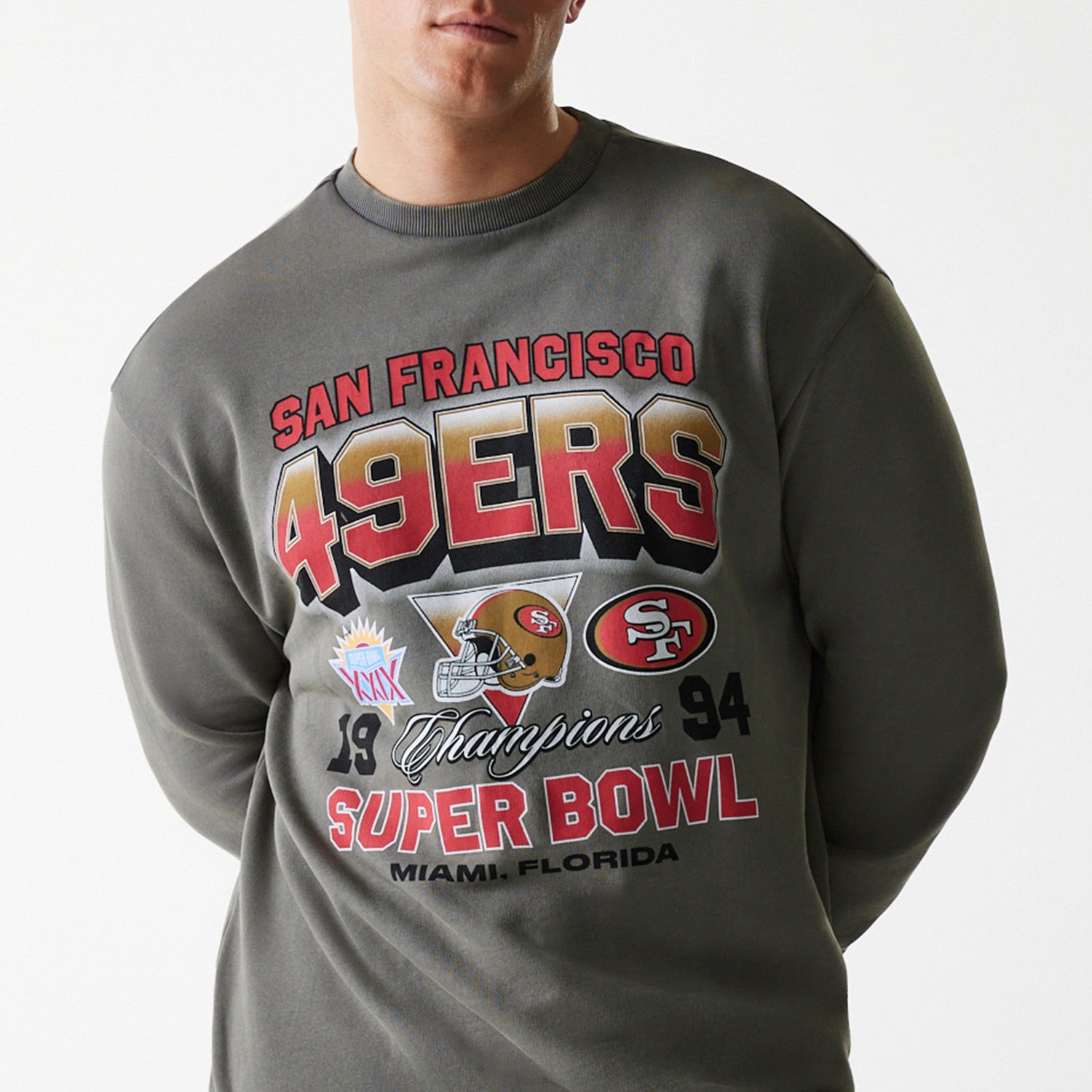 San Francisco 49ers New Era Oversized Super Bowl Retro Graphic NFL Crewneck Sweatshirt Gray