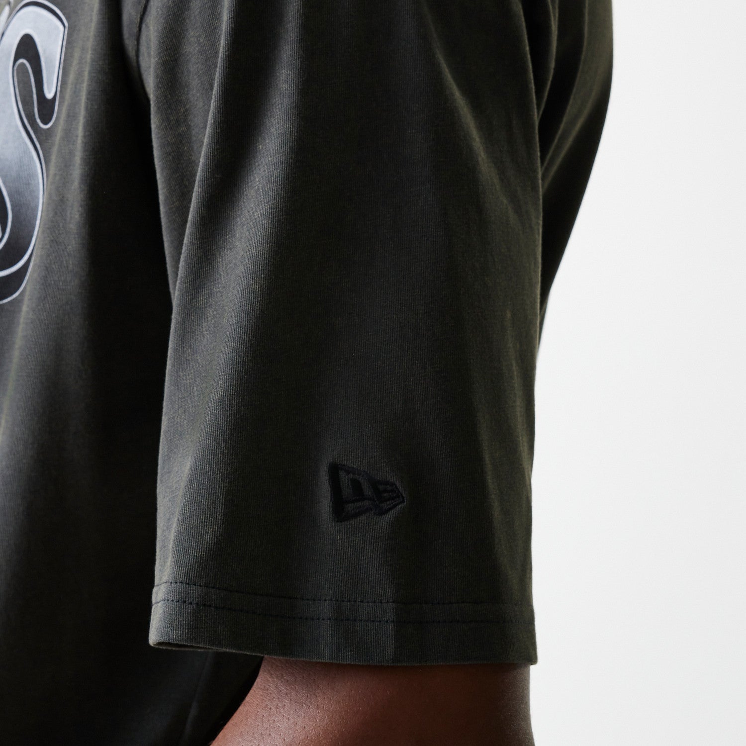 Las Vegas Raiders New Era Oversized Super Bowl Retro Graphic NFL T-Shirt Grau - STADIUMDREAMS