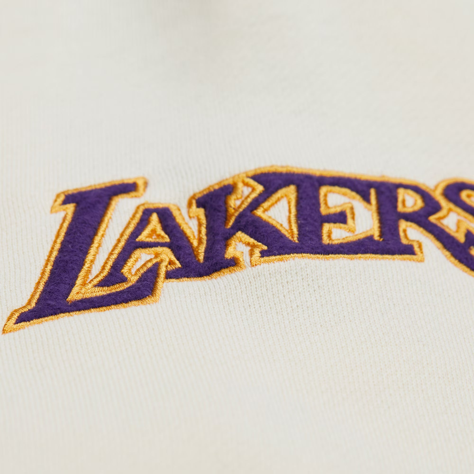 Los Angeles Lakers Mitchell & Ness Premium Patch Courtside Fleece Full-Snap NBA Jacke Schwarz - STADIUMDREAMS