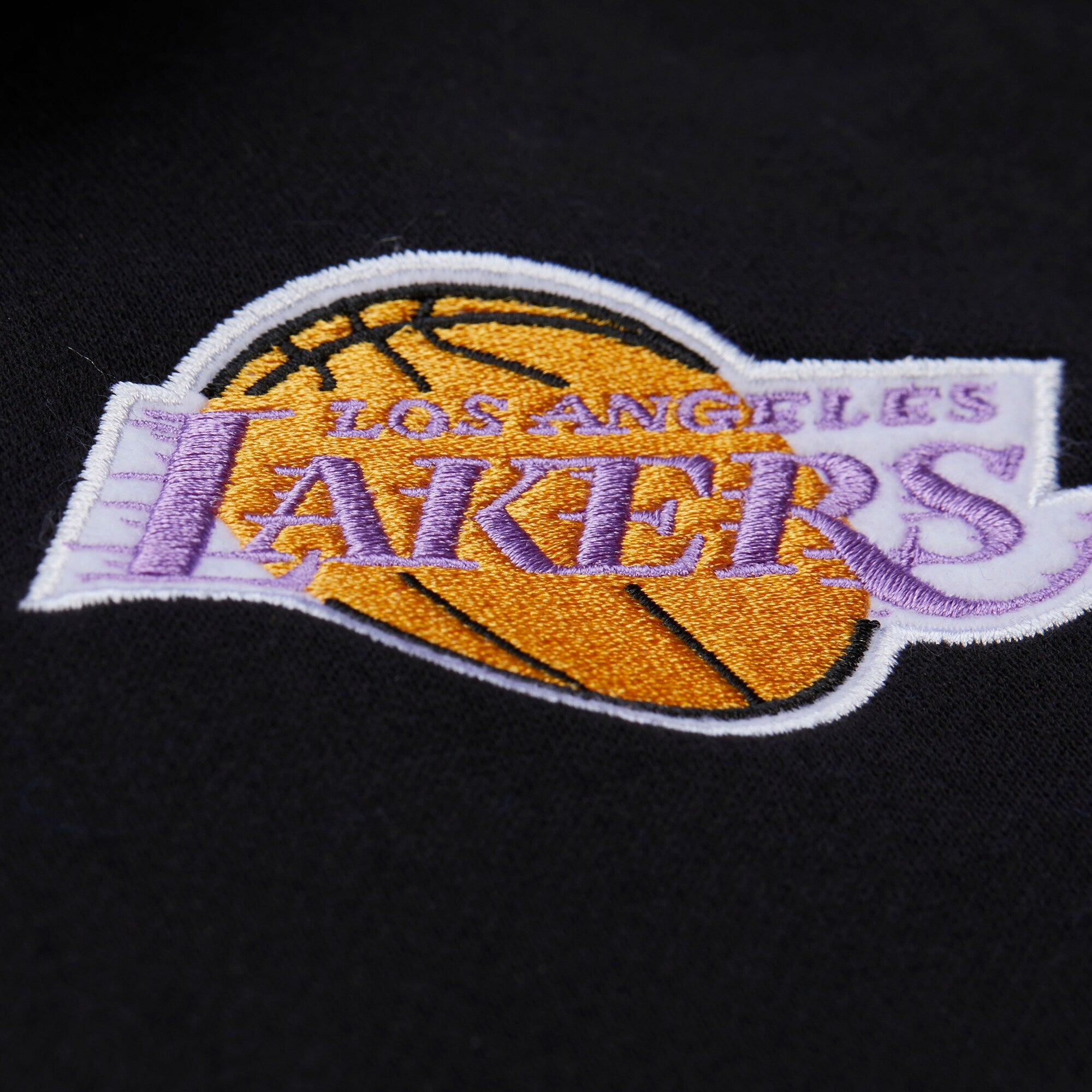 Los Angeles Lakers Mitchell & Ness Premium Patch Courtside Fleece Full-Snap NBA Jacke Schwarz - STADIUMDREAMS