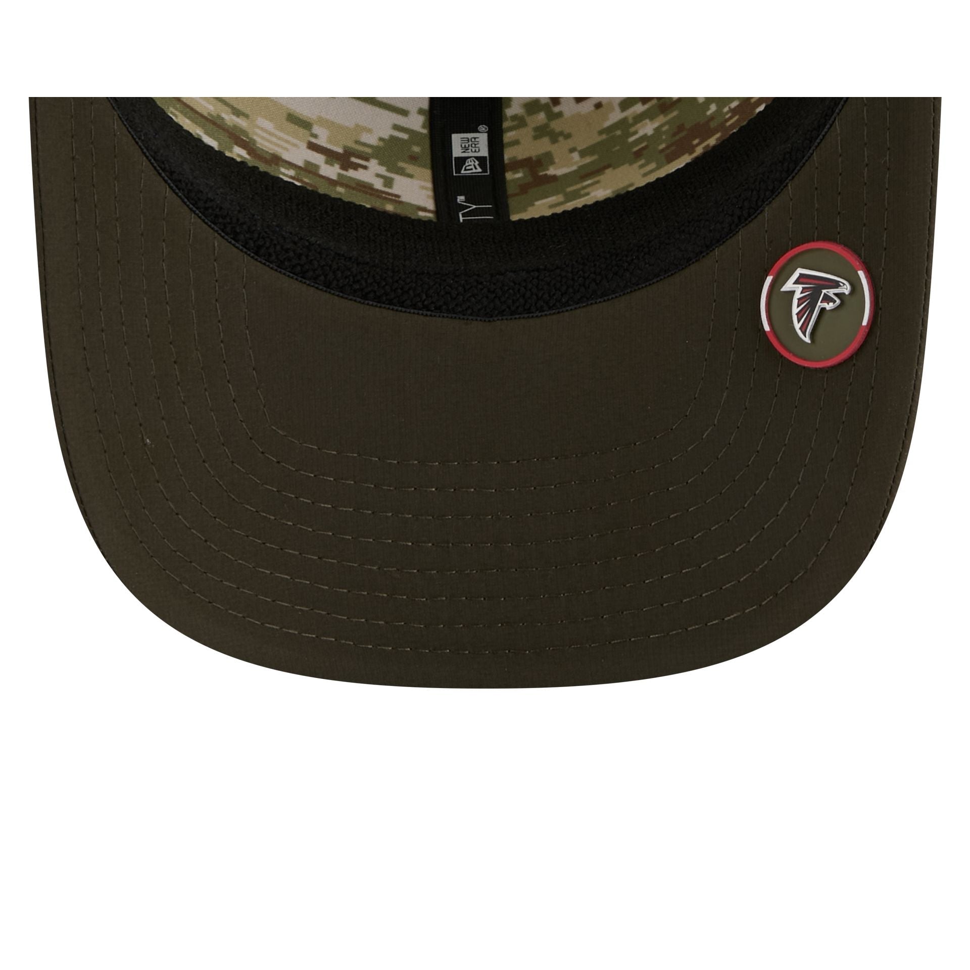 Atlanta Falcons New Era 2025 NFL Salute to Service 9SEVENTY Trucker Cap Grün