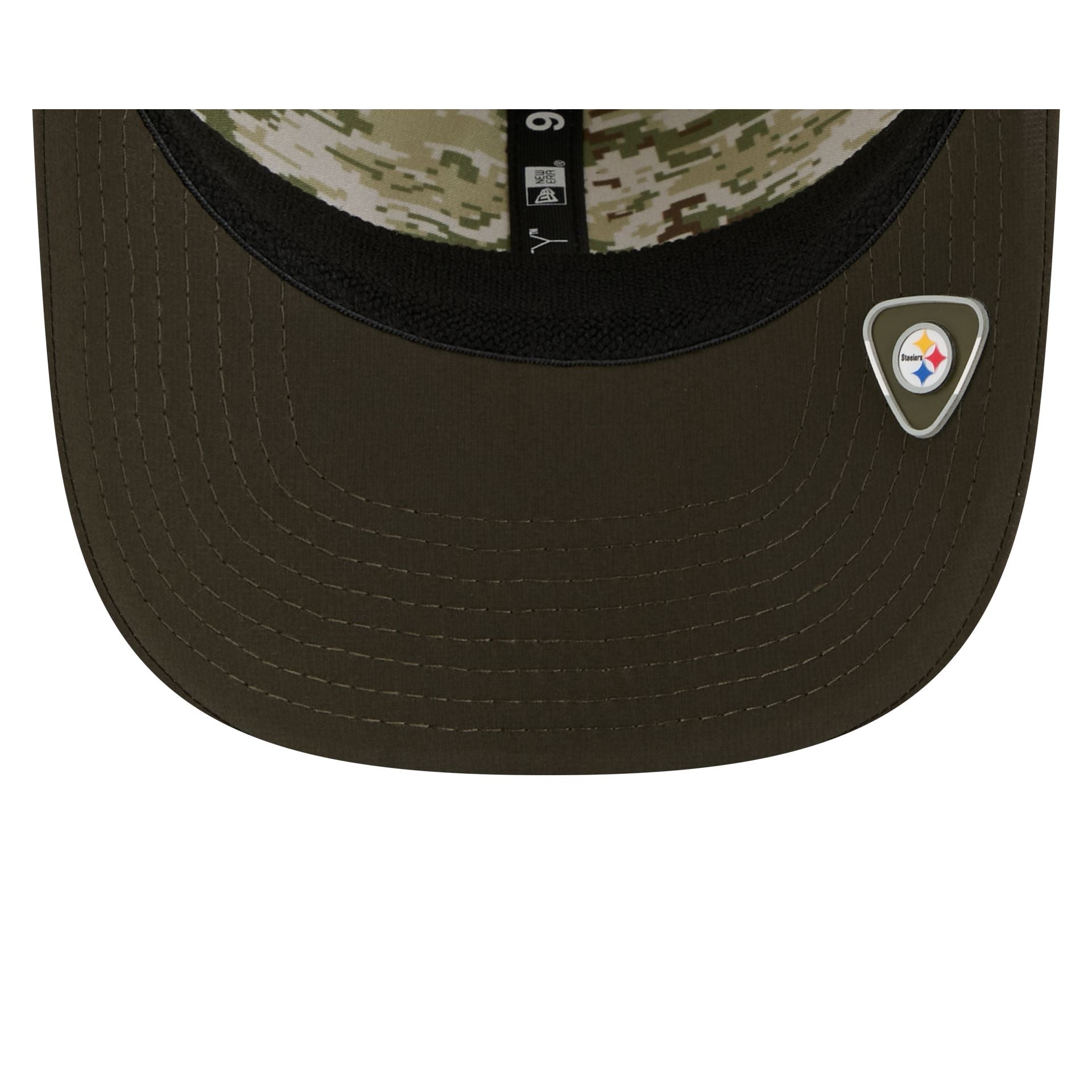 Pittsburgh Steelers New Era 2025 NFL Salute to Service 9SEVENTY Trucker Cap Grün