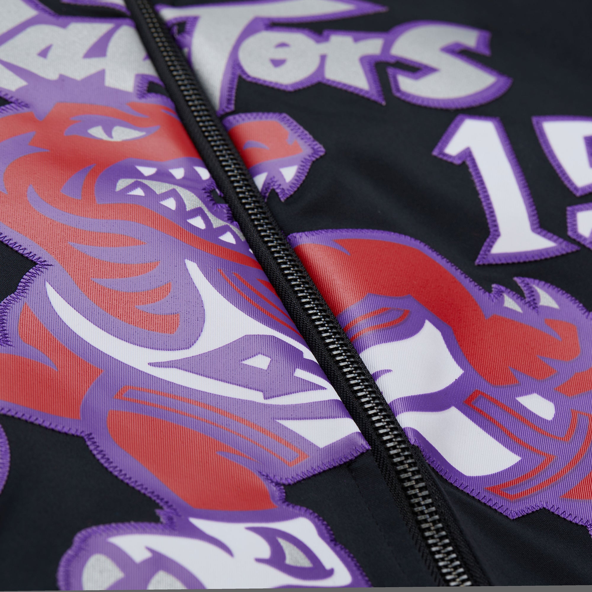 Vince Carter #15 Toronto Raptors Player Maxxed Out Satin Bomber NBA Jacke Schwarz - STADIUMDREAMS