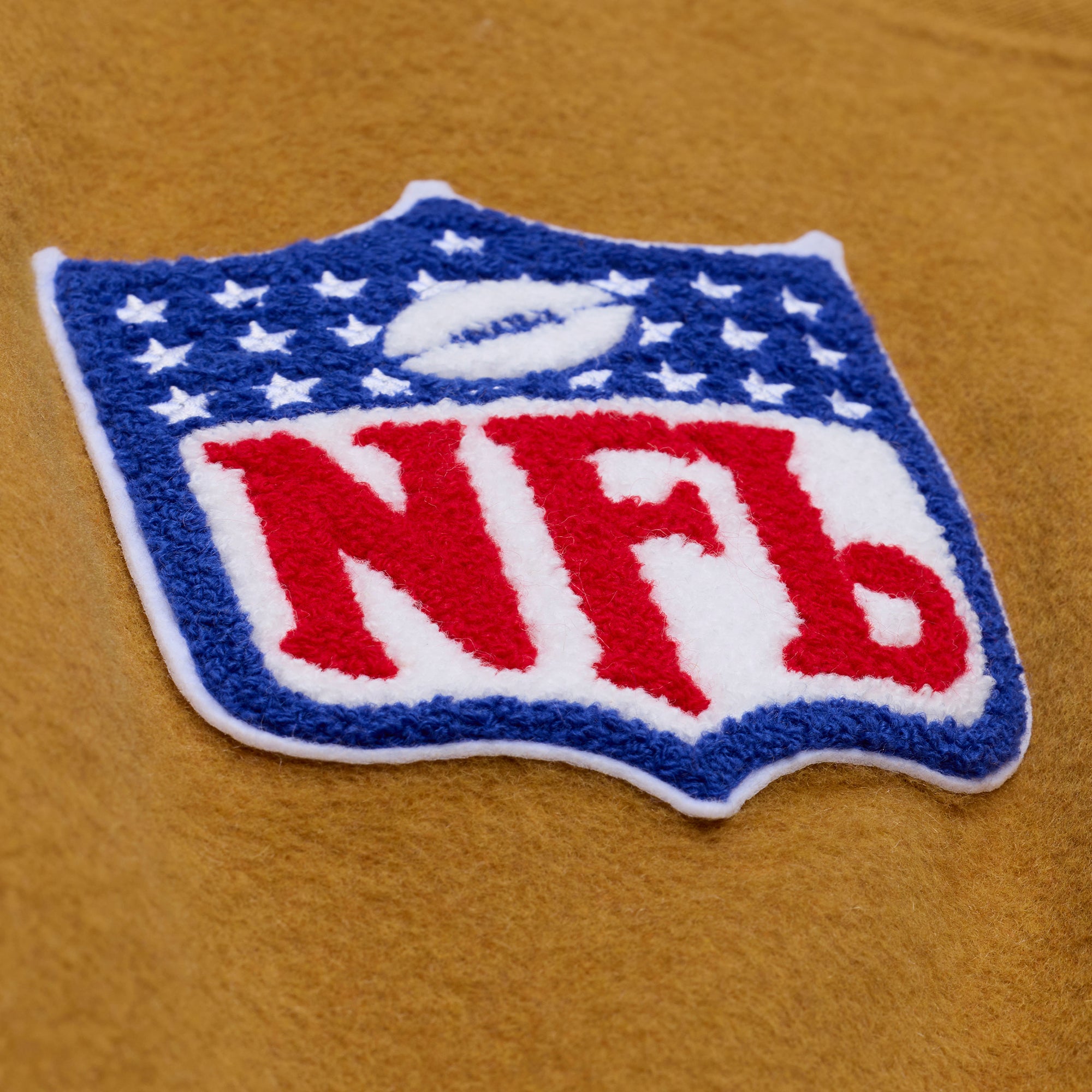 Kansas City Chiefs Mitchell & Ness Dusted Collection Premium Patches NFL College Jacke Beige