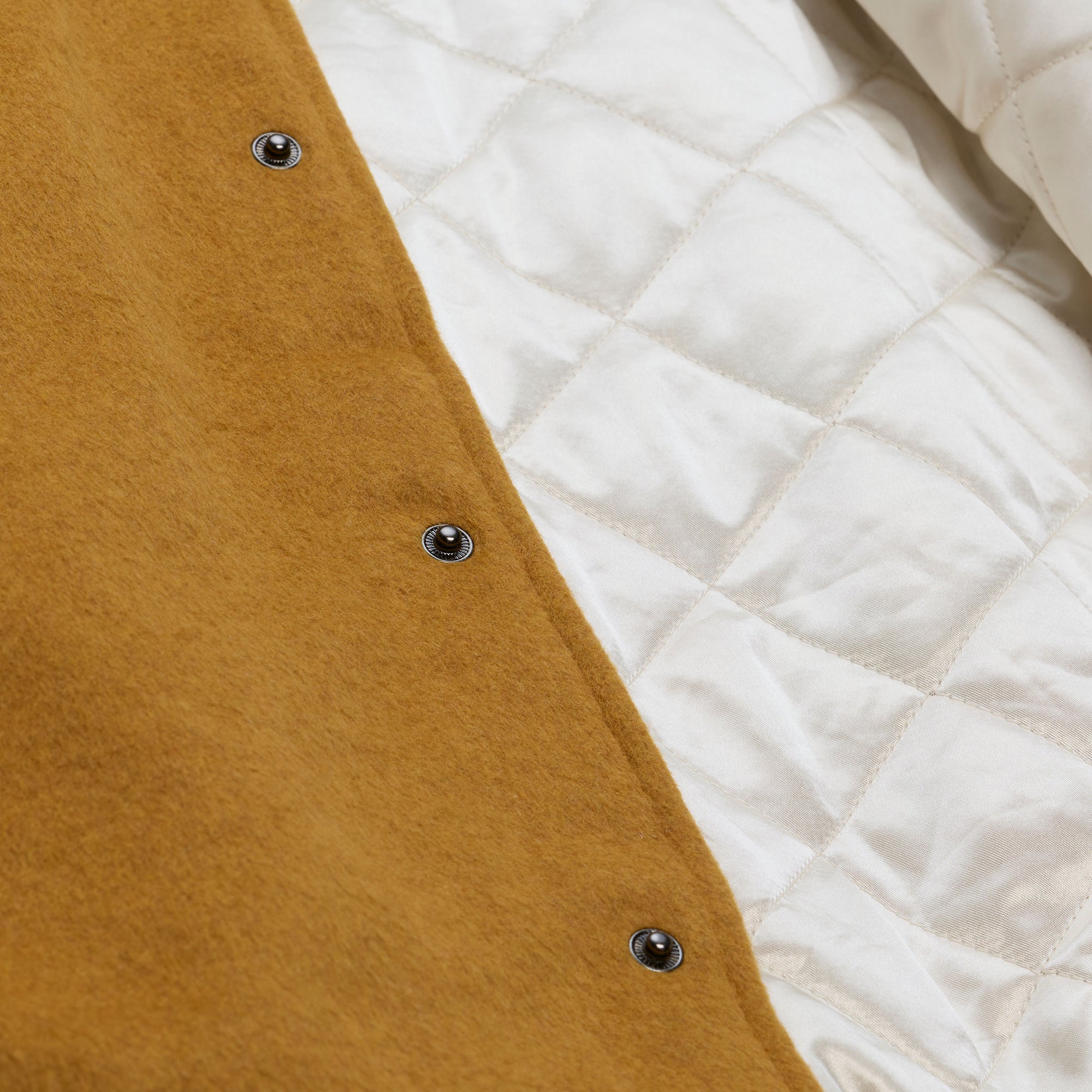 New York Giants Mitchell & Ness Dusted Collection Premium Patches NFL College Jacke Beige