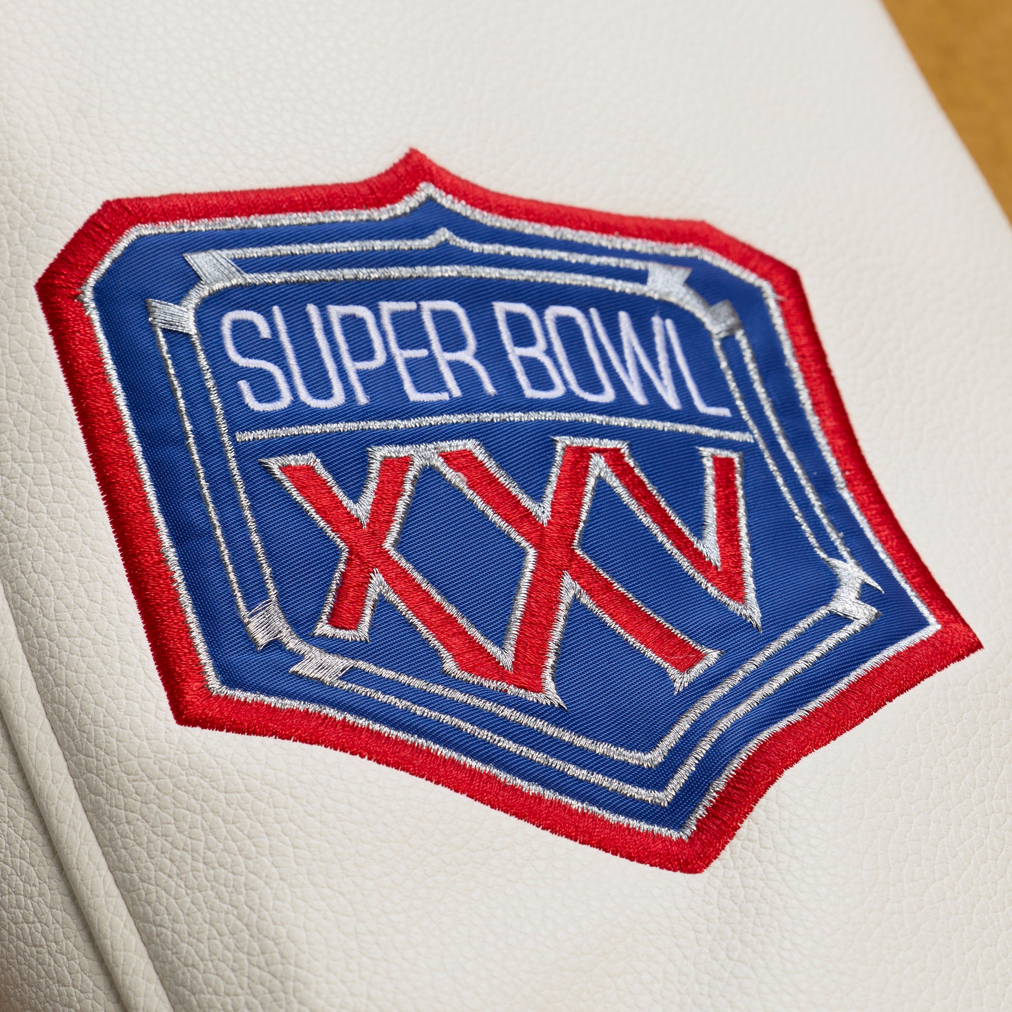 New York Giants Mitchell & Ness Dusted Collection Premium Patches NFL College Jacke Beige