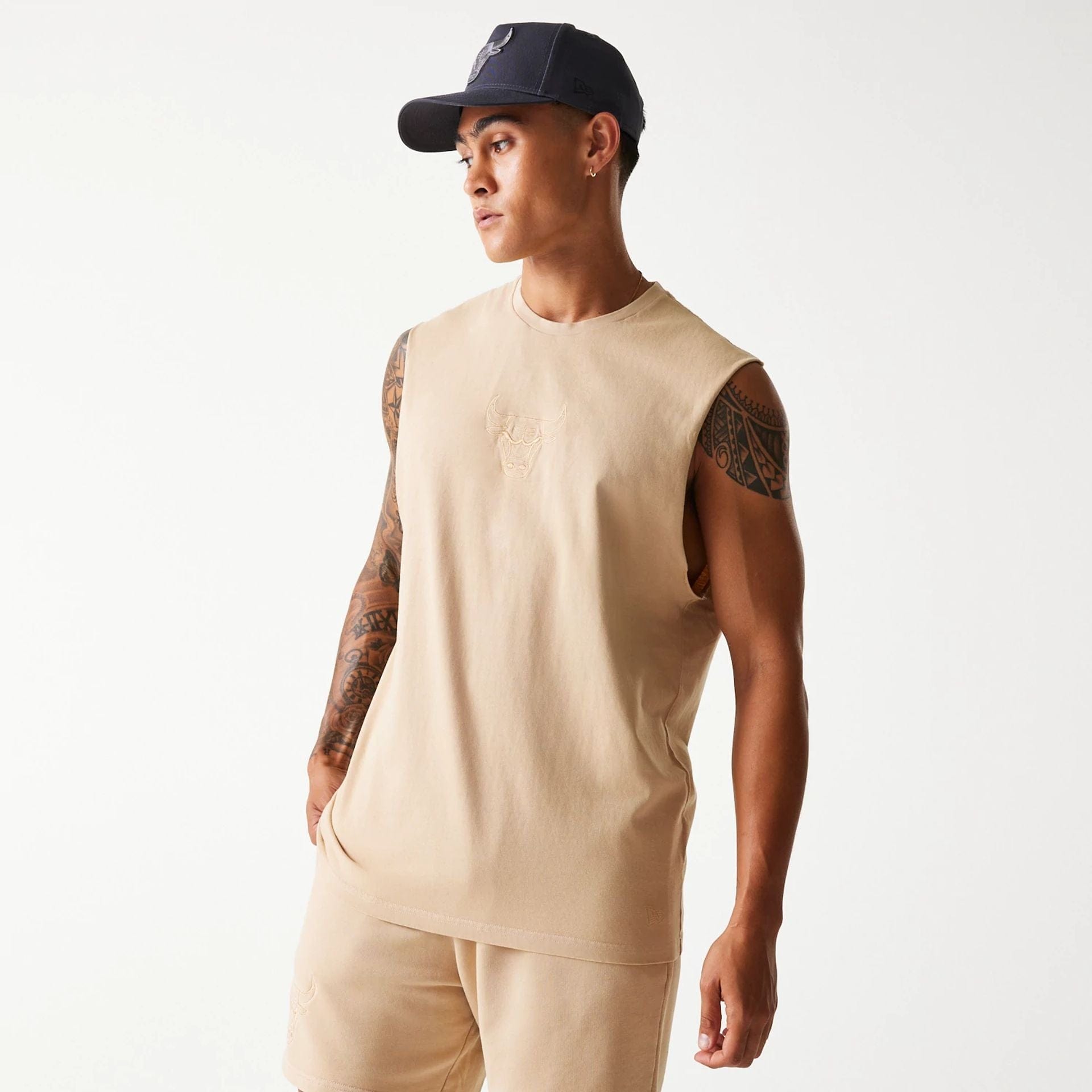 Chicago Bulls New Era Washed Style Oversized Tanktop Sleeveless NBA T-Shirt Beige - STADIUMDREAMS