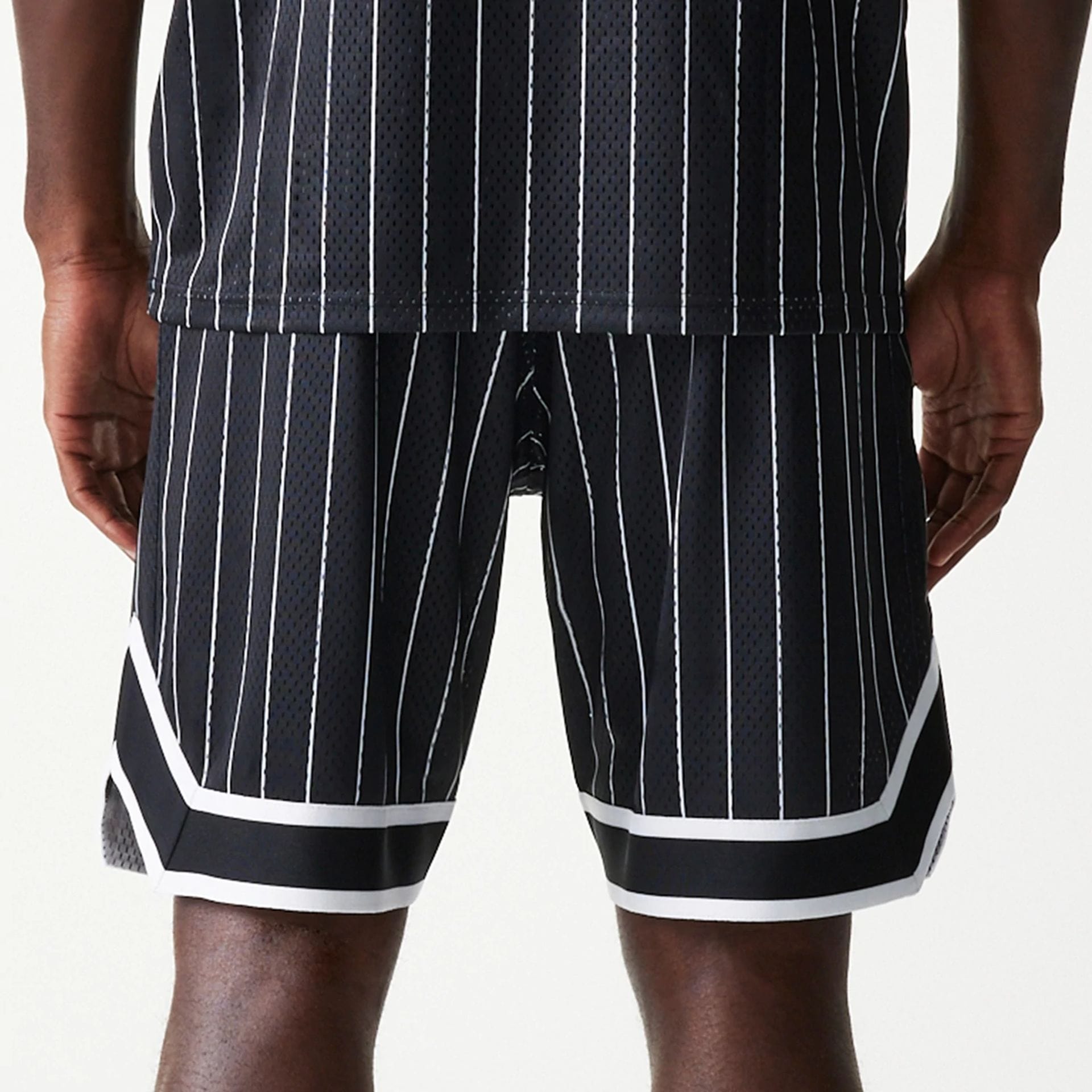 Las Vegas Raiders New Era Pinstripe NFL Shorts Schwarz