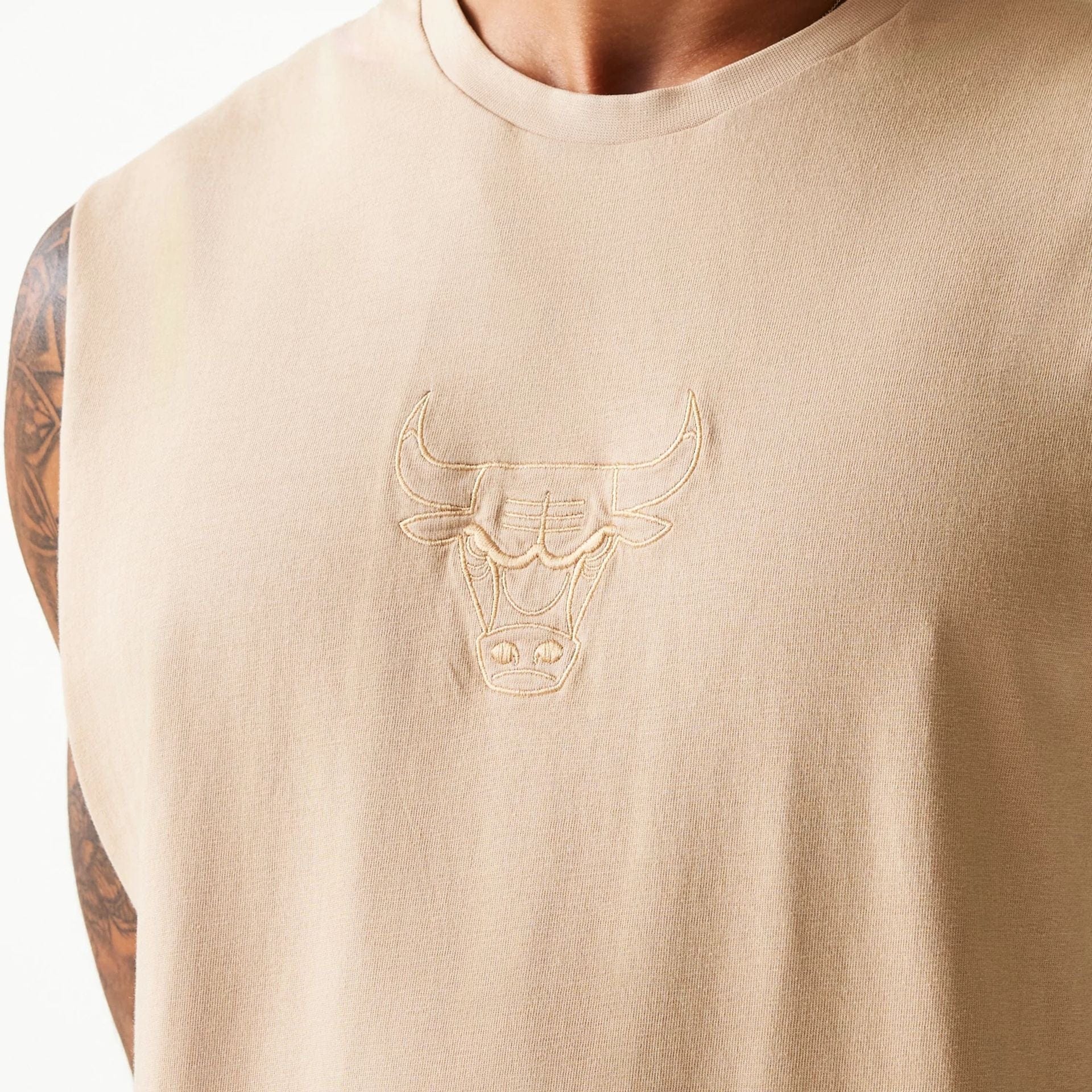 Chicago Bulls New Era Washed Style Oversized Tanktop Sleeveless NBA T-Shirt Beige - STADIUMDREAMS