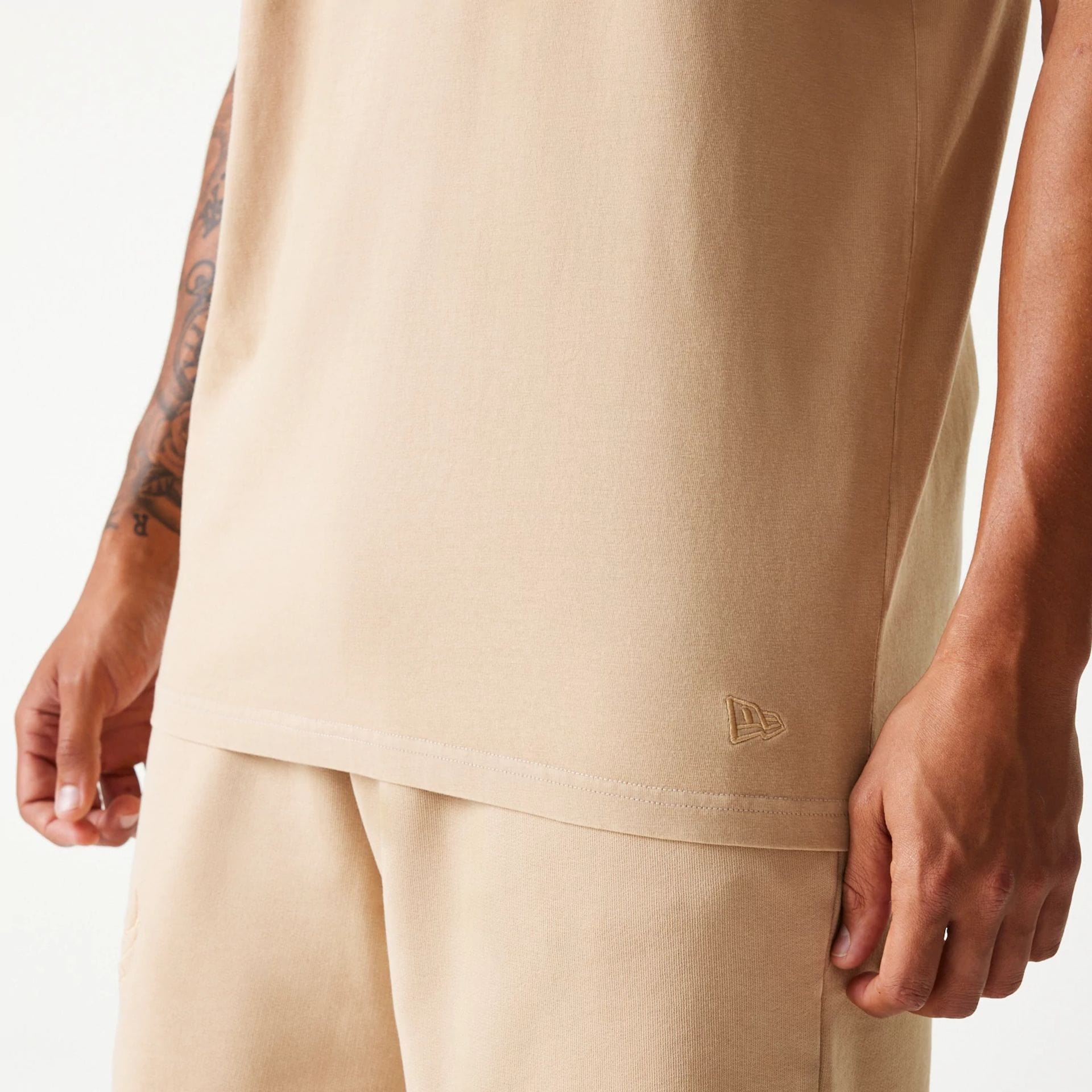 Chicago Bulls New Era Washed Style Oversized Tanktop Sleeveless NBA T-Shirt Beige - STADIUMDREAMS