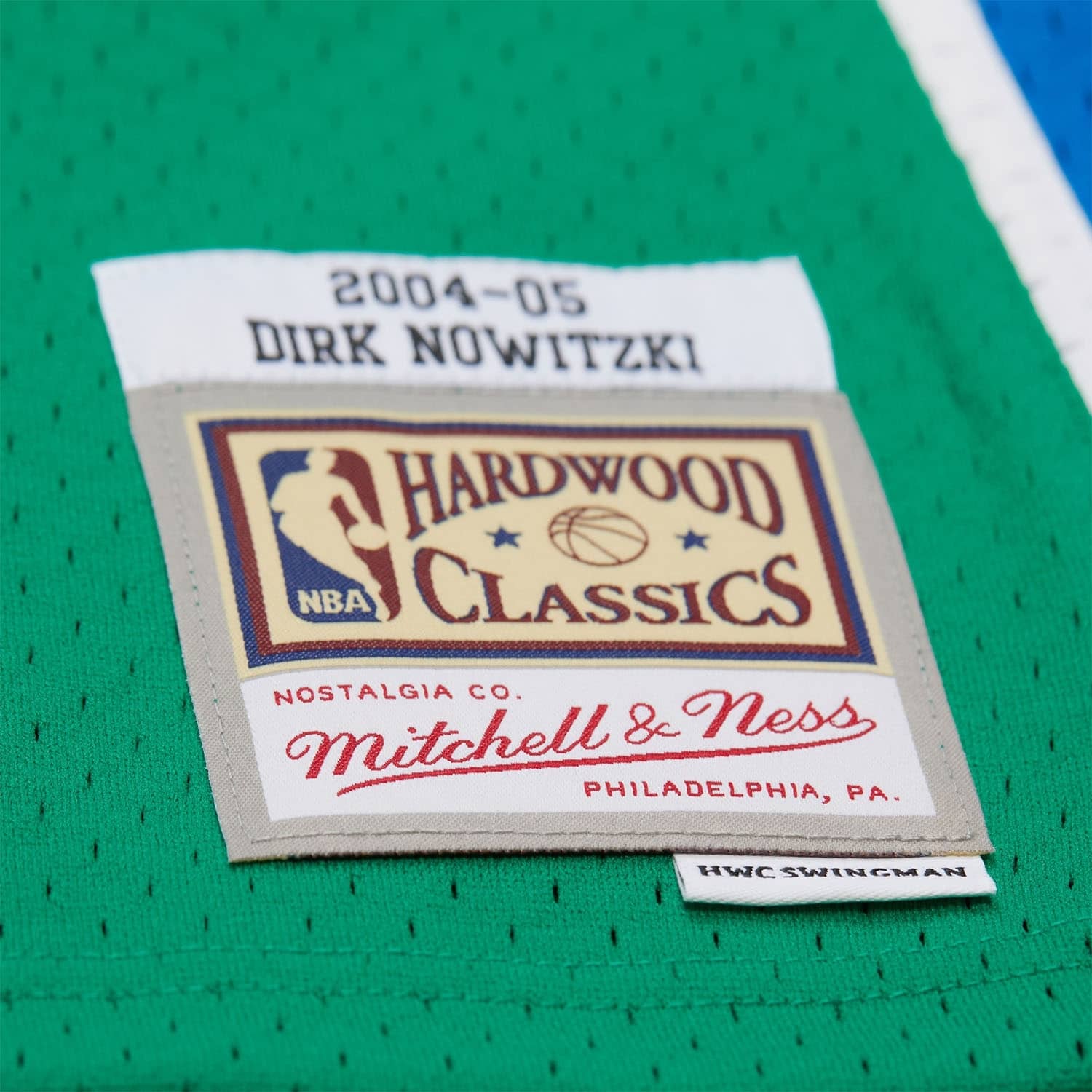 Dirk Nowitzki #41 Dallas Mavericks Mitchell & Ness 2004 Swingman NBA Trikot Grün - STADIUMDREAMS