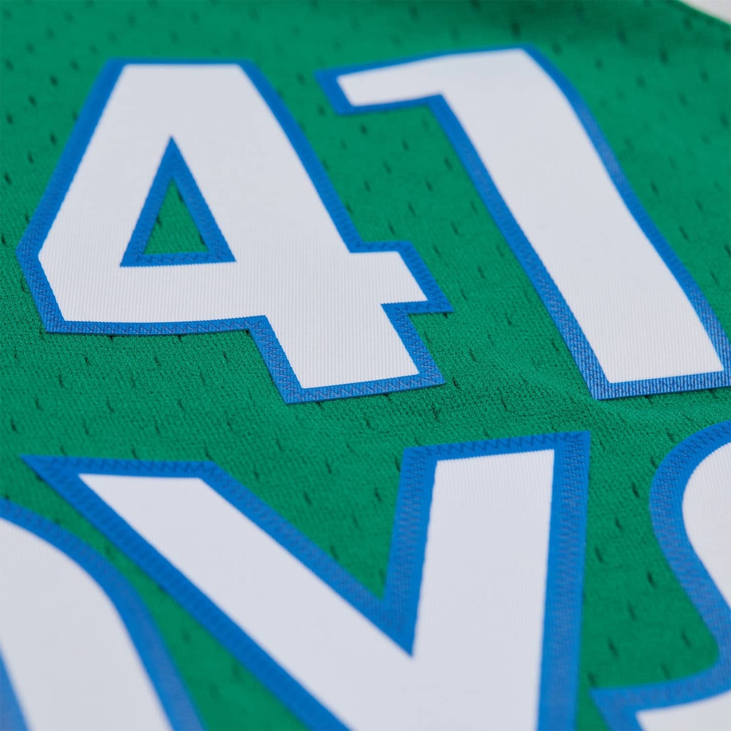 Dirk Nowitzki #41 Dallas Mavericks Mitchell & Ness 2004 Swingman NBA Trikot Grün - STADIUMDREAMS