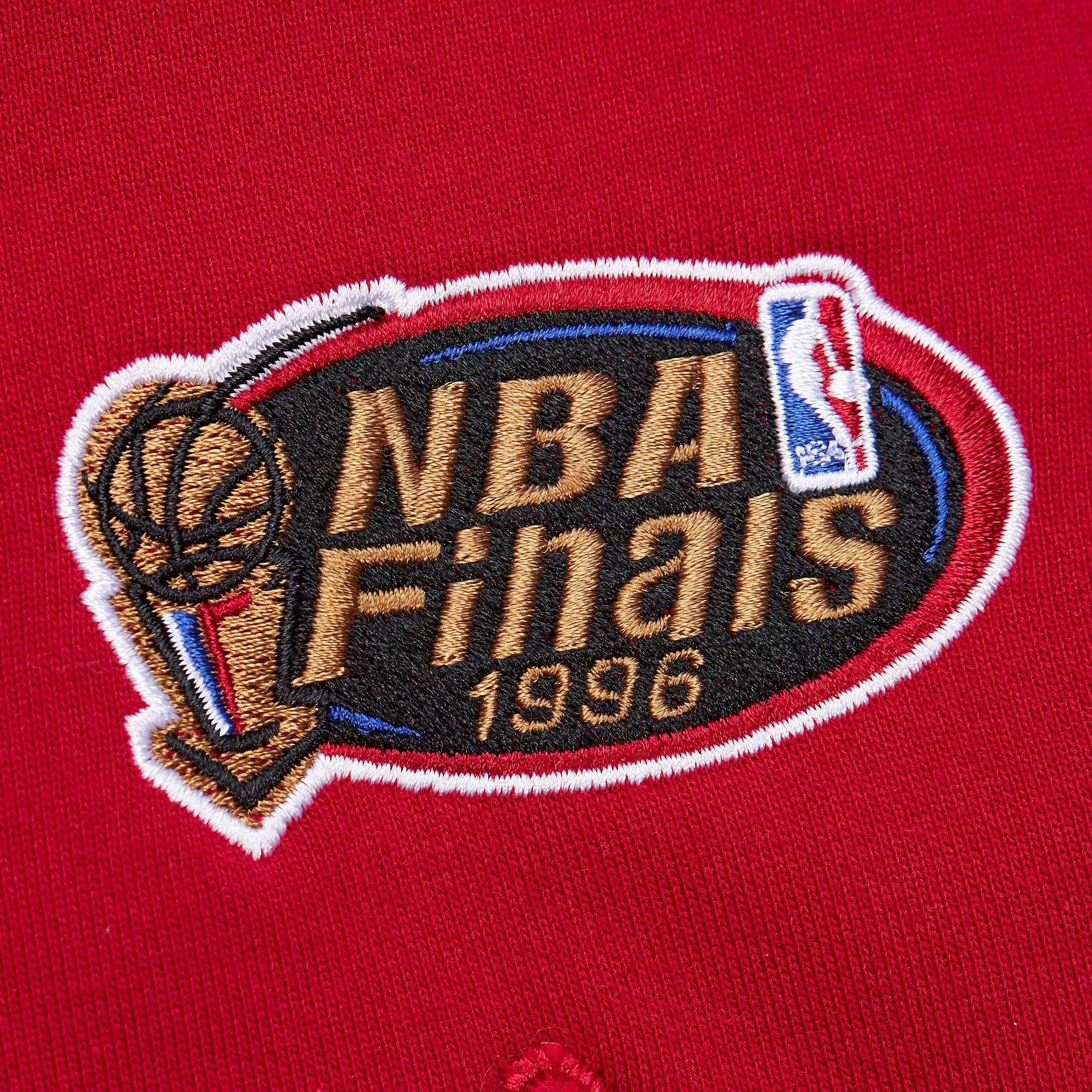 Chicago Bulls Mitchell & Ness Heavyweight Chainstitch Premium NBA Hoodie Rot - STADIUMDREAMS