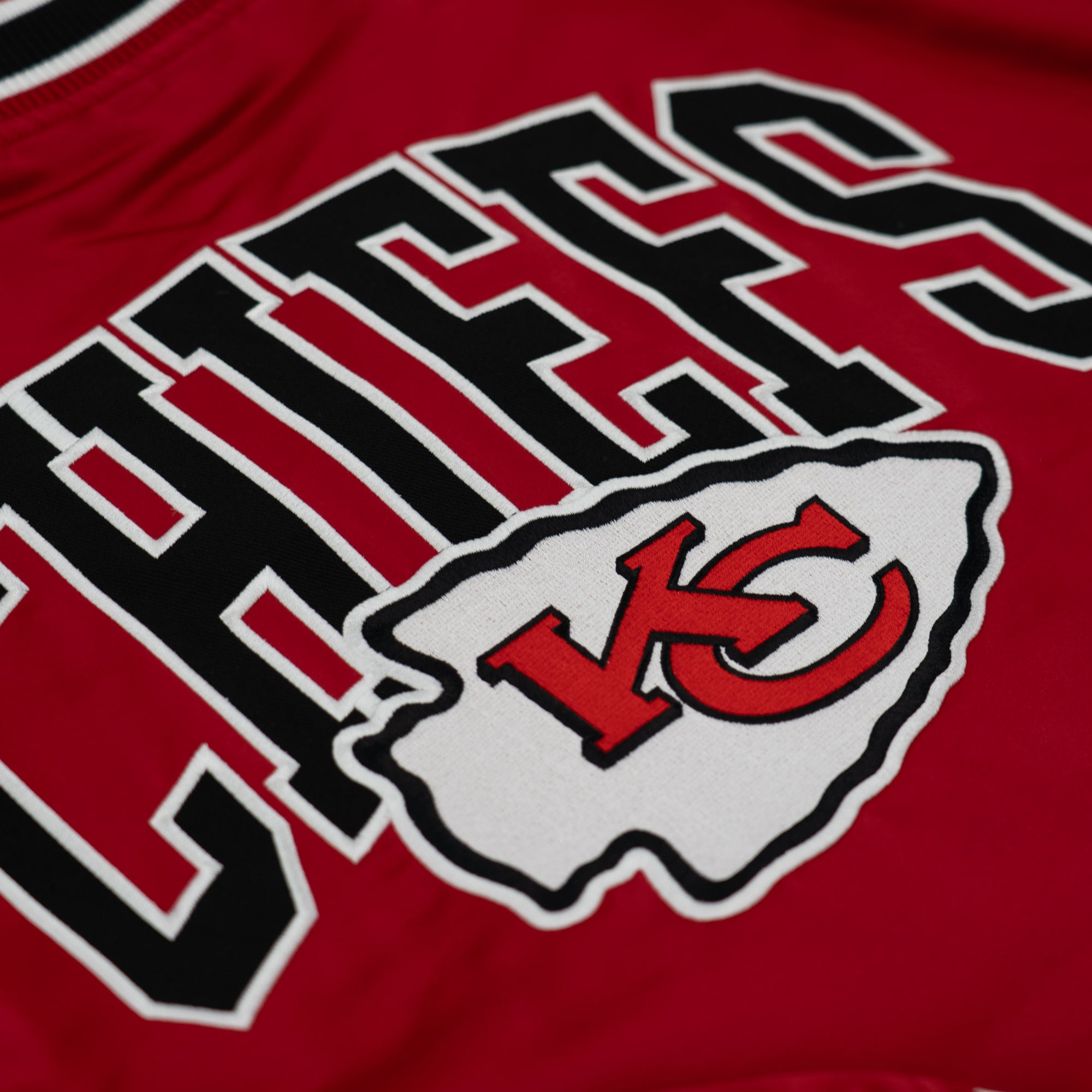 Kansas City Chiefs New Era USA EDITION Stitched Satin NFL Jacke Rot - STADIUMDREAMS
