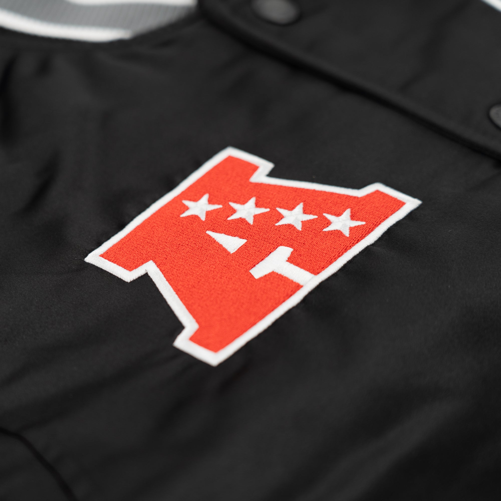 Las Vegas Raiders New Era USA EDITION Stitched Satin NFL Jacke Schwarz
