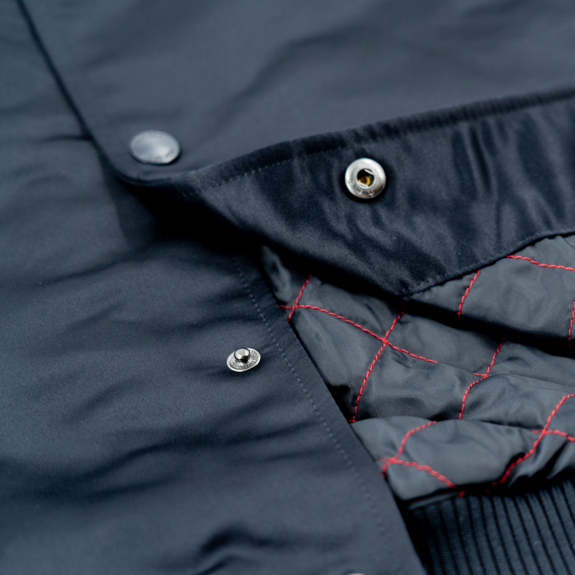 Atlanta Braves New Era USA EDITION Stitched Satin MLB Jacke Navy