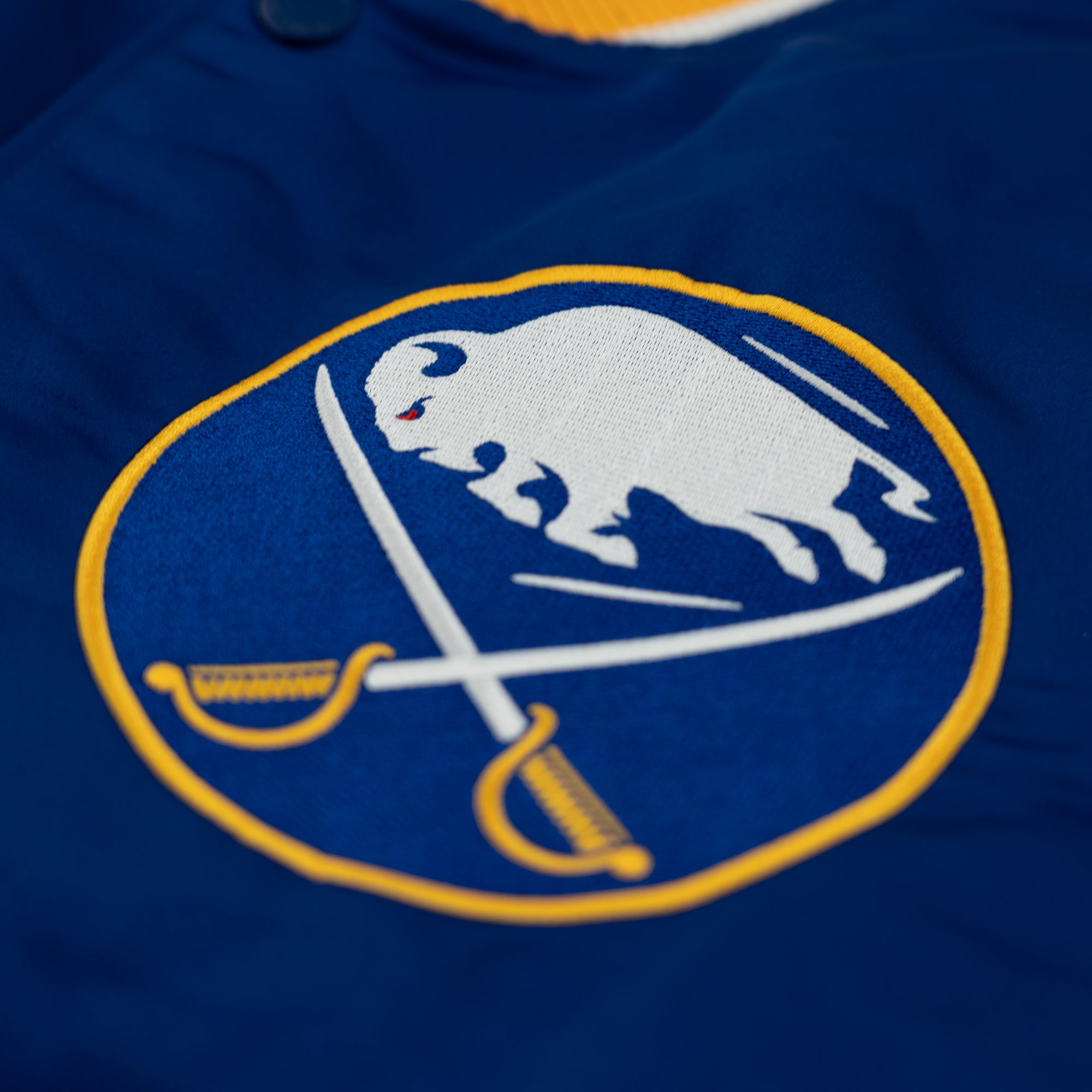 Buffalo Sabres New Era USA EDITION Stitched Satin NHL Jacke Blau - STADIUMDREAMS