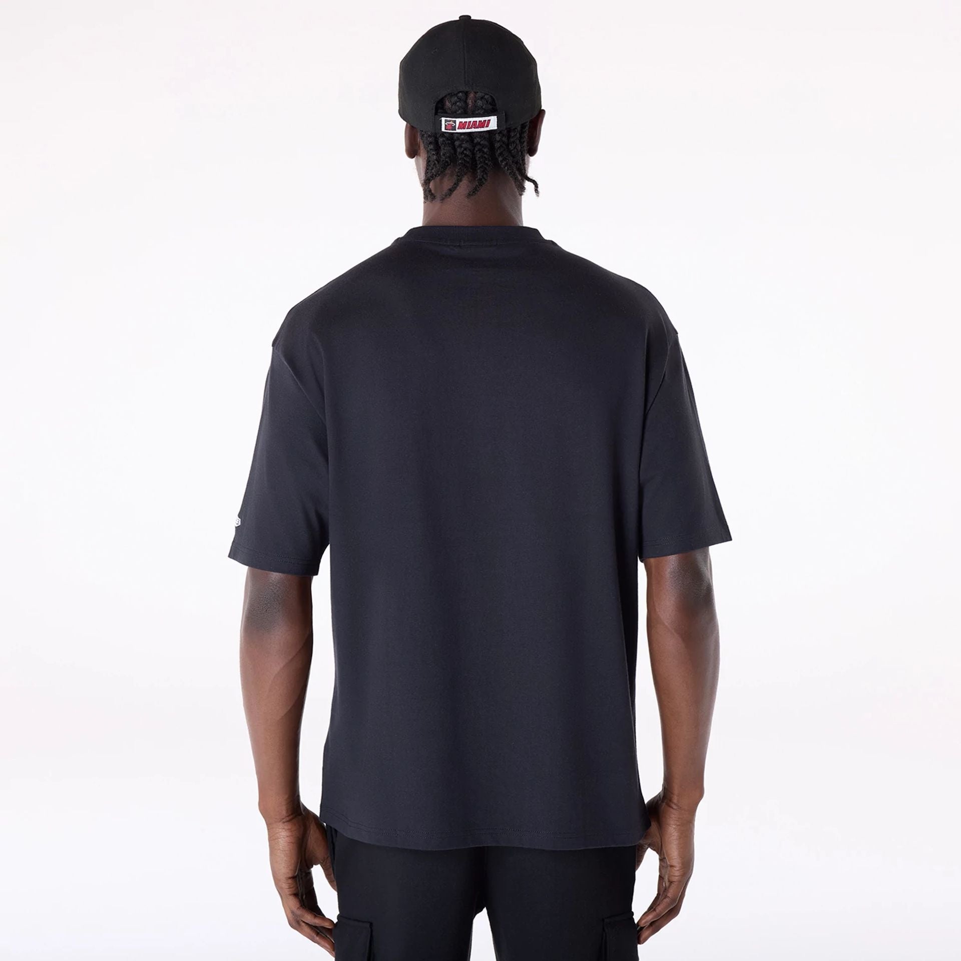 Miami Heat New Era Court Graphic NBA T-Shirt Schwarz - STADIUMDREAMS
