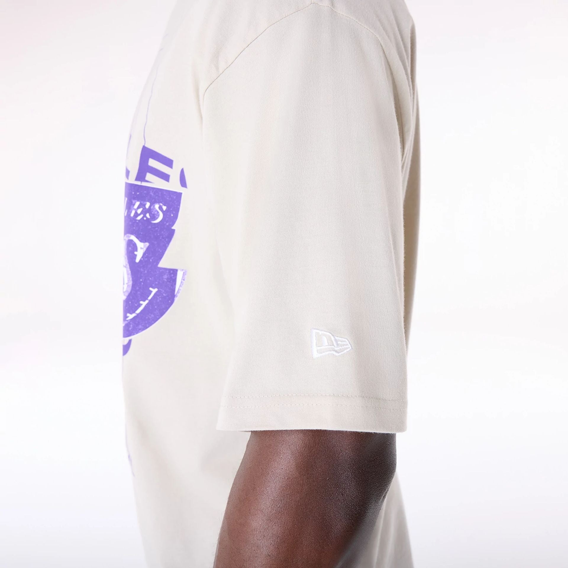 Los Angeles Lakers New Era Court Graphic NBA T-Shirt Beige - STADIUMDREAMS