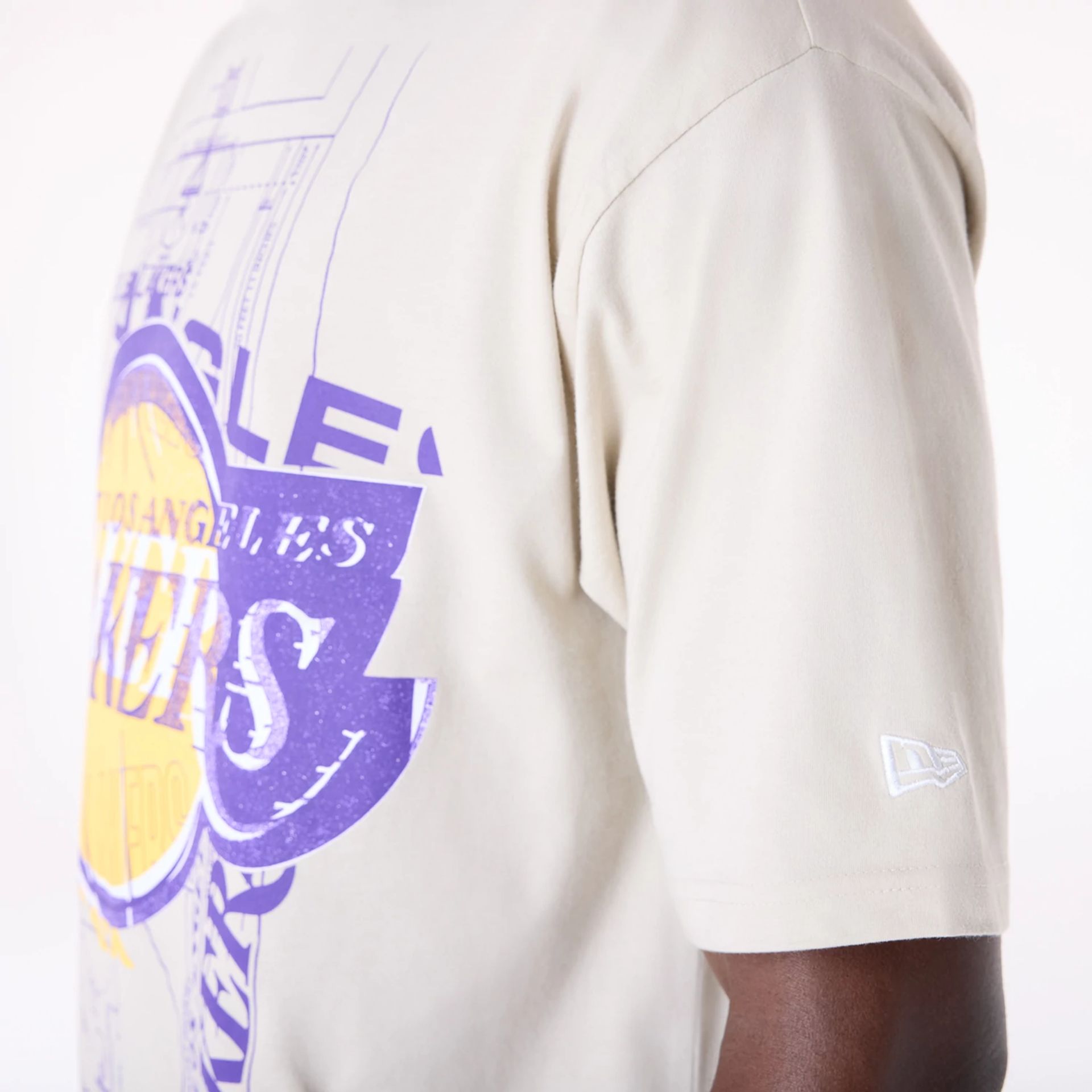 Los Angeles Lakers New Era Court Graphic NBA T-Shirt Beige - STADIUMDREAMS