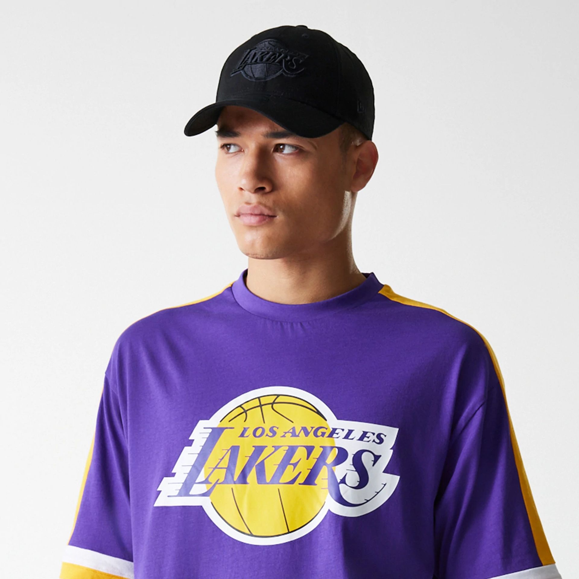 Los Angeles Lakers New Era NBA Panel T-Shirt Lila - STADIUMDREAMS