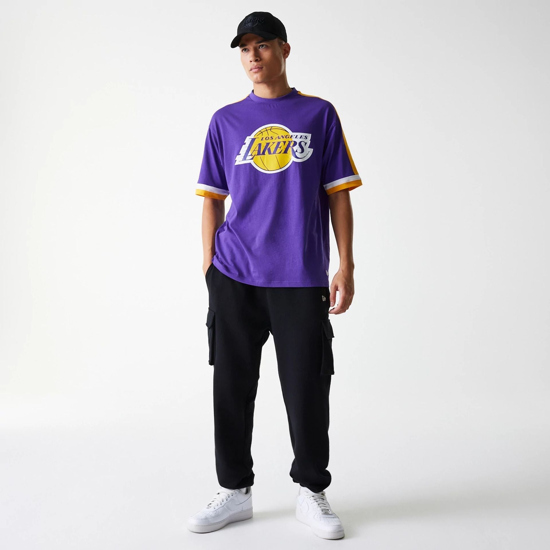 Los Angeles Lakers New Era NBA Panel T-Shirt Lila - STADIUMDREAMS