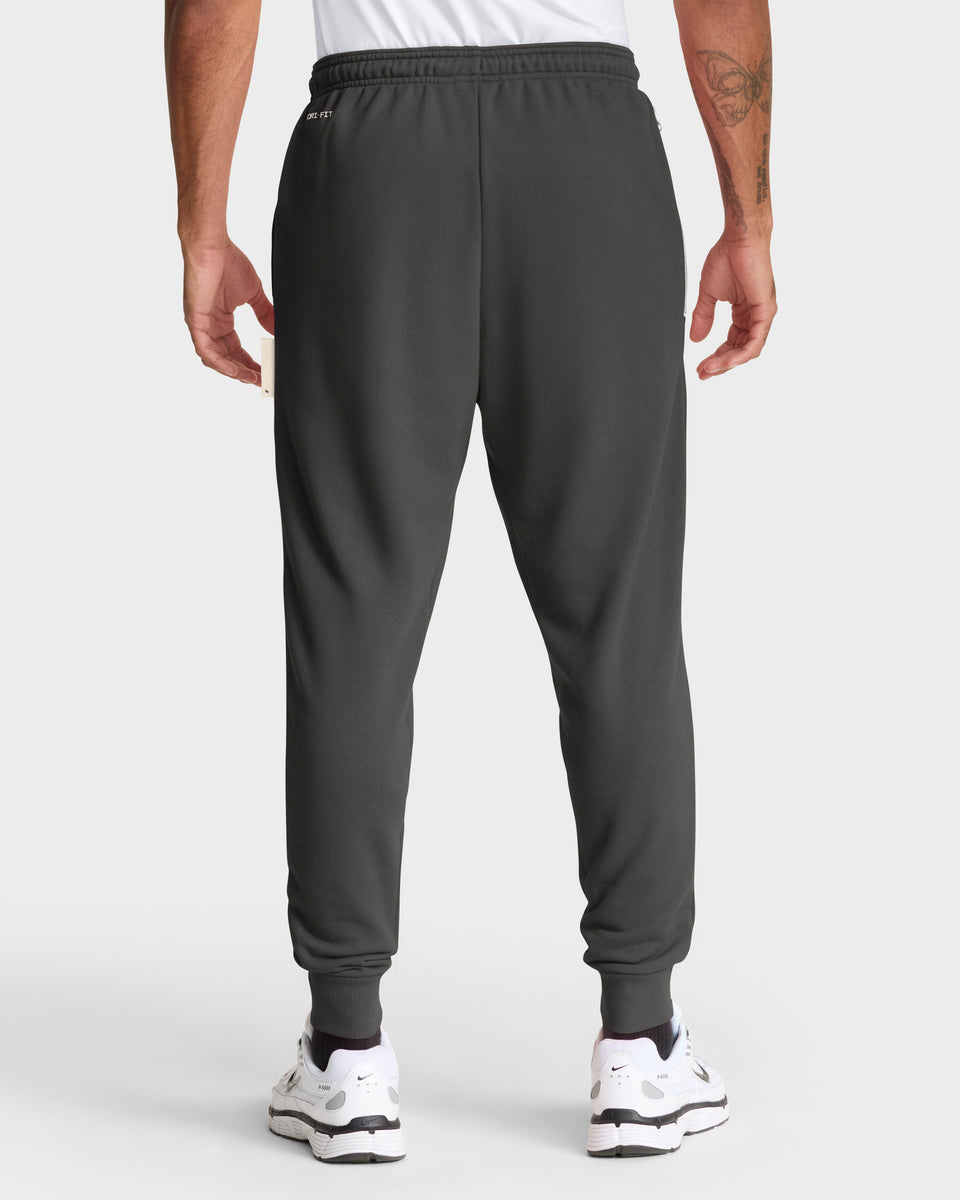 Tampa Bay Buccaneers 2025 NFL Sideline Nike Standard Issue Sweatpants Jogginghose Grau