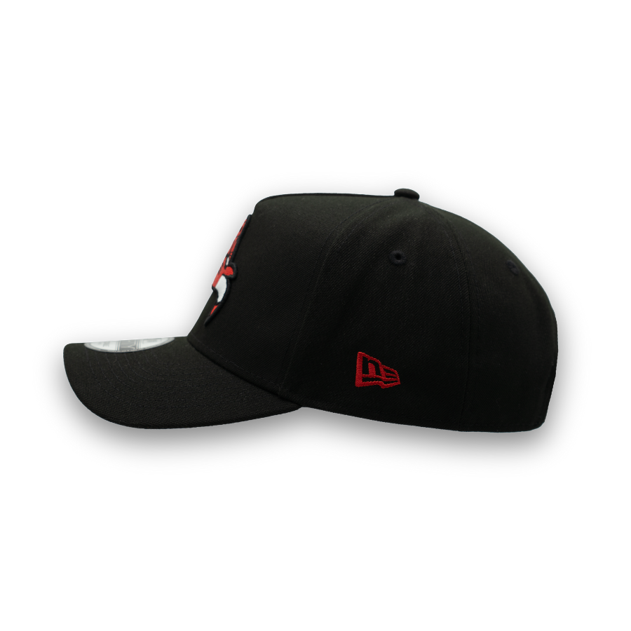 Chicago Bulls Logo Upside Down New Era 9FORTY A-Frame NBA Cap Schwarz StadiumDreams Exclusive
