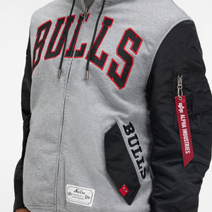 Chicago Bulls New Era X Alpha Industries MA 1 NBA Full Zip Fleece Jacke Grau - STADIUMDREAMS