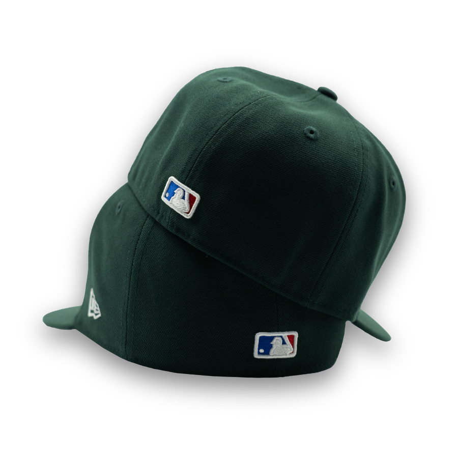 Oakland Athletics Upside Down New Era 59FIFTY MLB Cap Dunkel Grün StadiumDreams Exclusive