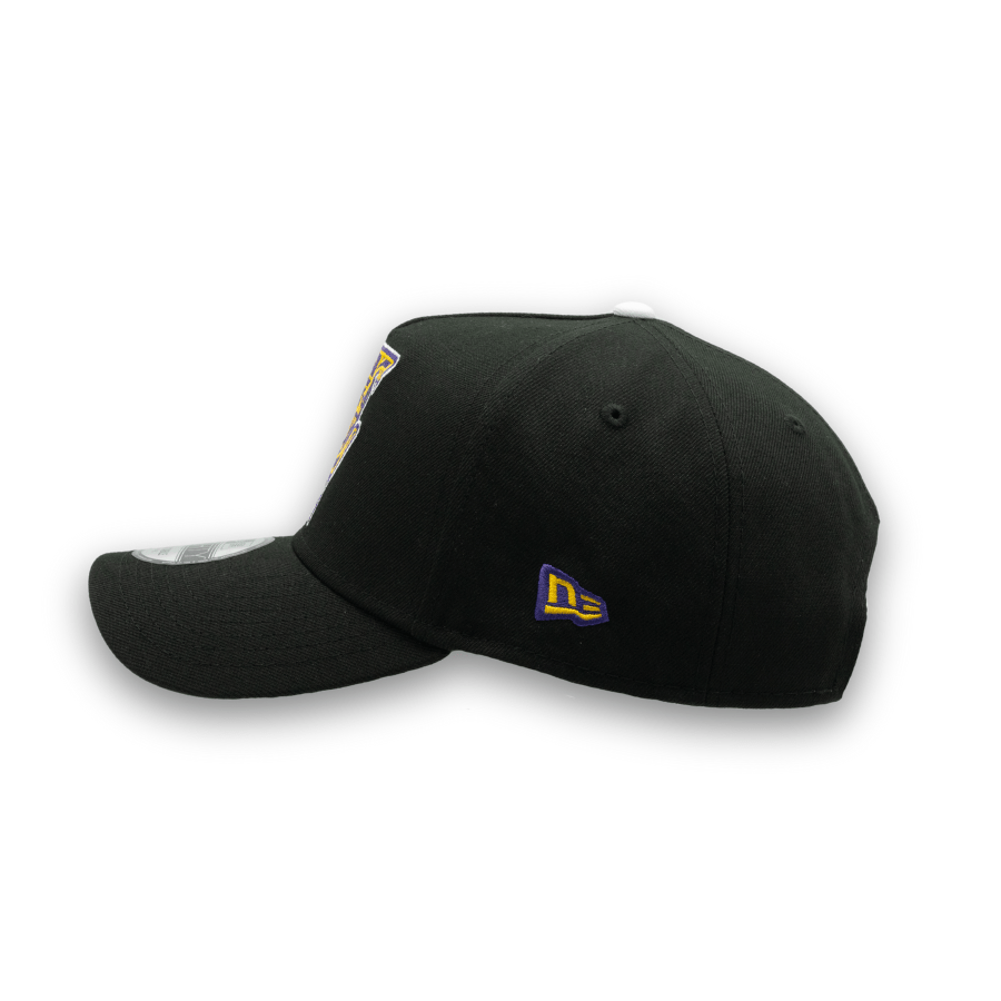 Los Angeles Lakers New Era Drip Side Patch 9FORTY A-Frame NBA Cap Schwarz - SD Exclusive