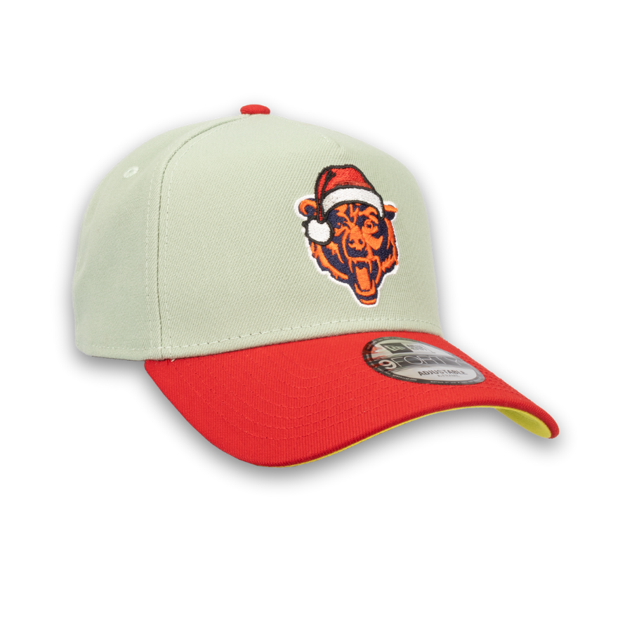 Chicago Bears Christmas Edition New Era 9FORTY A-Frame NFL Cap Grün StadiumDreams Exclusive