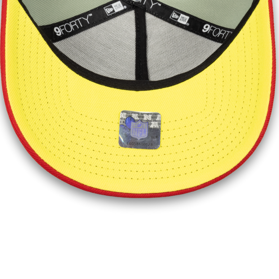 Detroit Lions Christmas Edition New Era 9FORTY A-Frame NFL Cap Grün StadiumDreams Exclusive