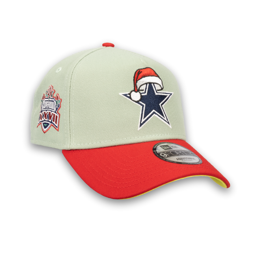 Dallas Cowboys Christmas Edition New Era 9FORTY A-Frame NFL Cap Grün StadiumDreams Exclusive