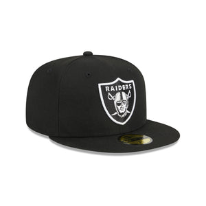 Las Vegas Raiders New Era 59FIFTY Fitted NFL Cap in Schwarz, Seitenansicht gestaltetes Teamlogo