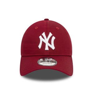 New York Yankees League Essential New Era 9TWENTY MLB Cap Dunkelrot - STADIUMDREAMS